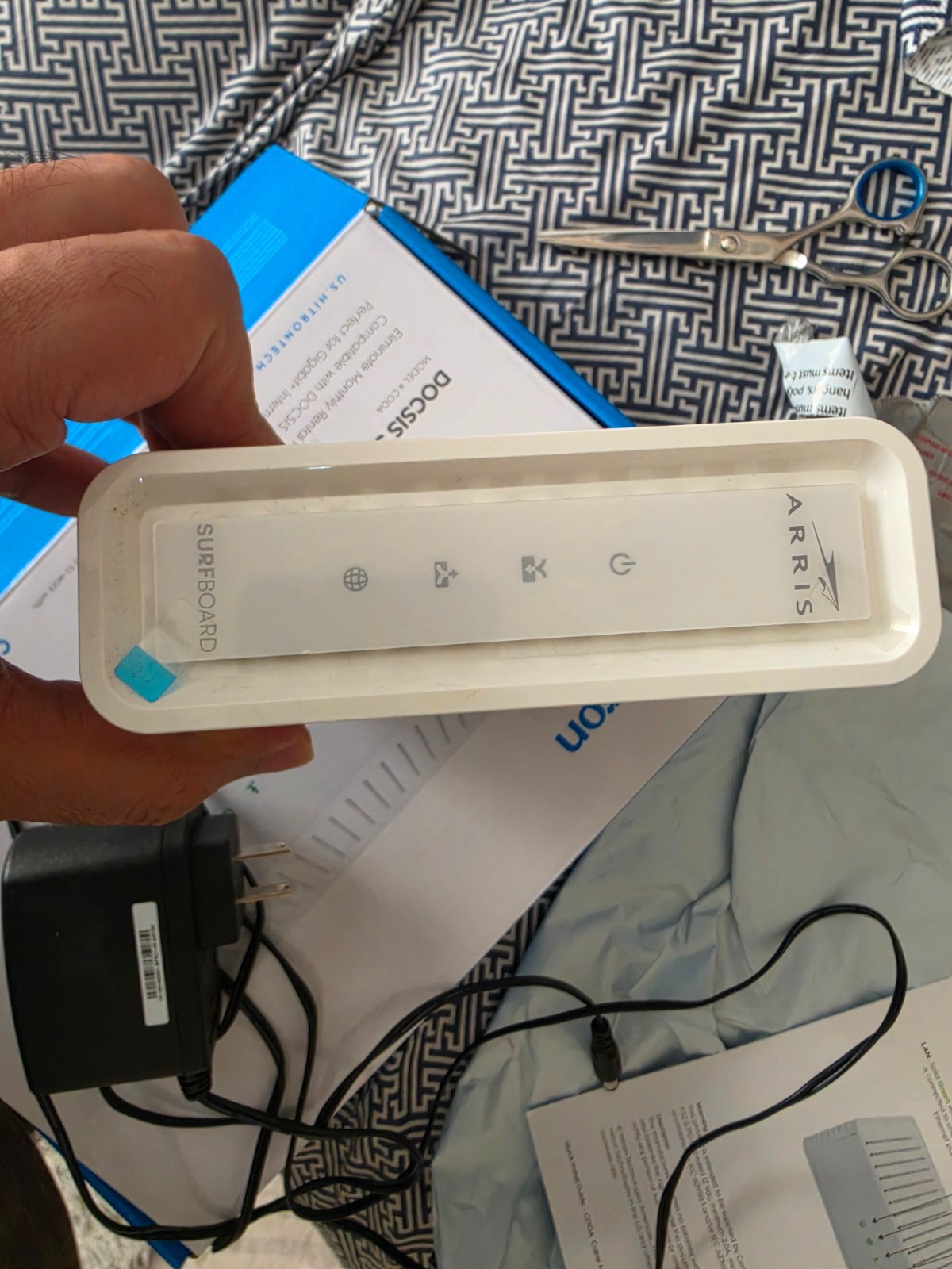 Modem ARRIS SURFboard SB8200 DOCSIS 3.1 10 Gbps Cable Modem only