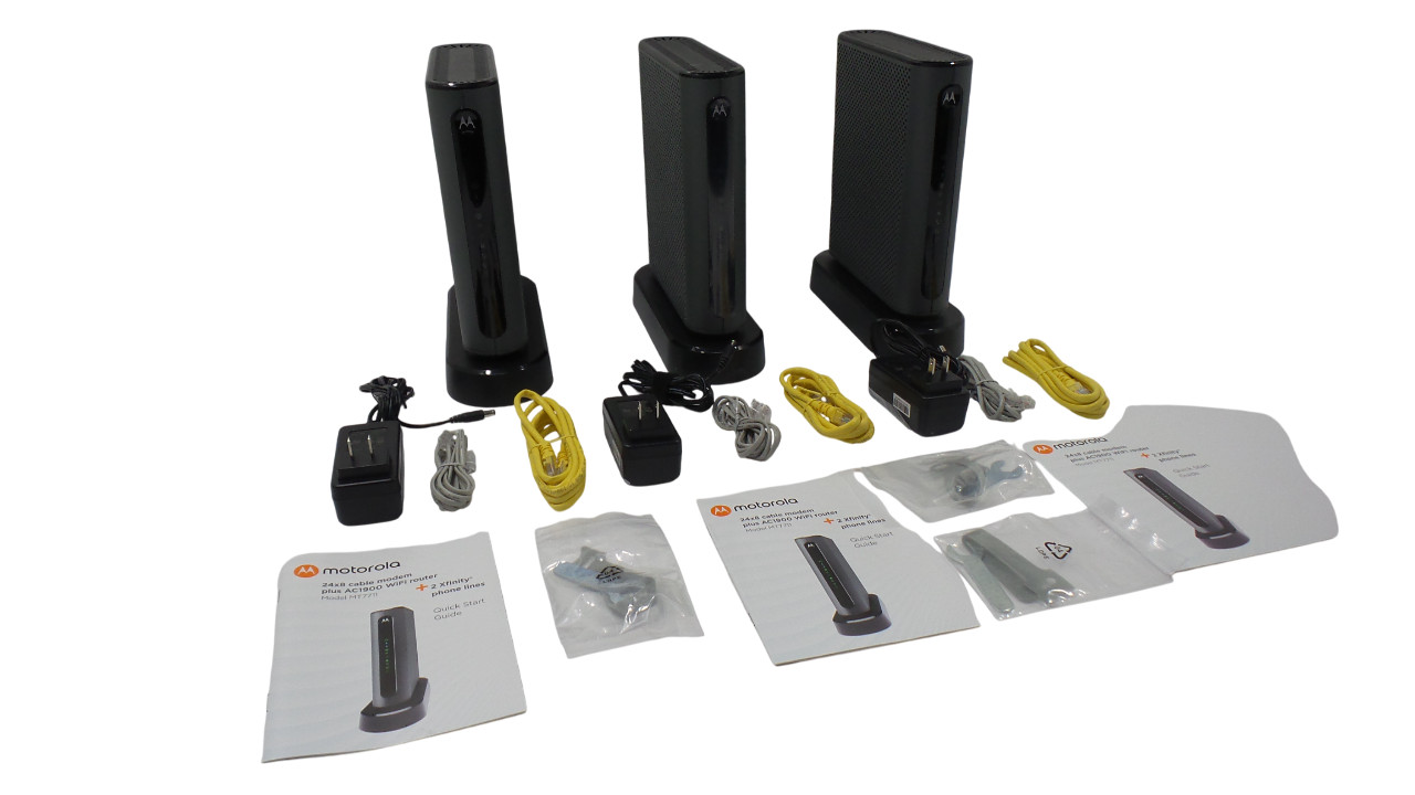 Lot of 3 Motorola MT7711 Dual Band AC1900 Modem and Wi-Fi Router