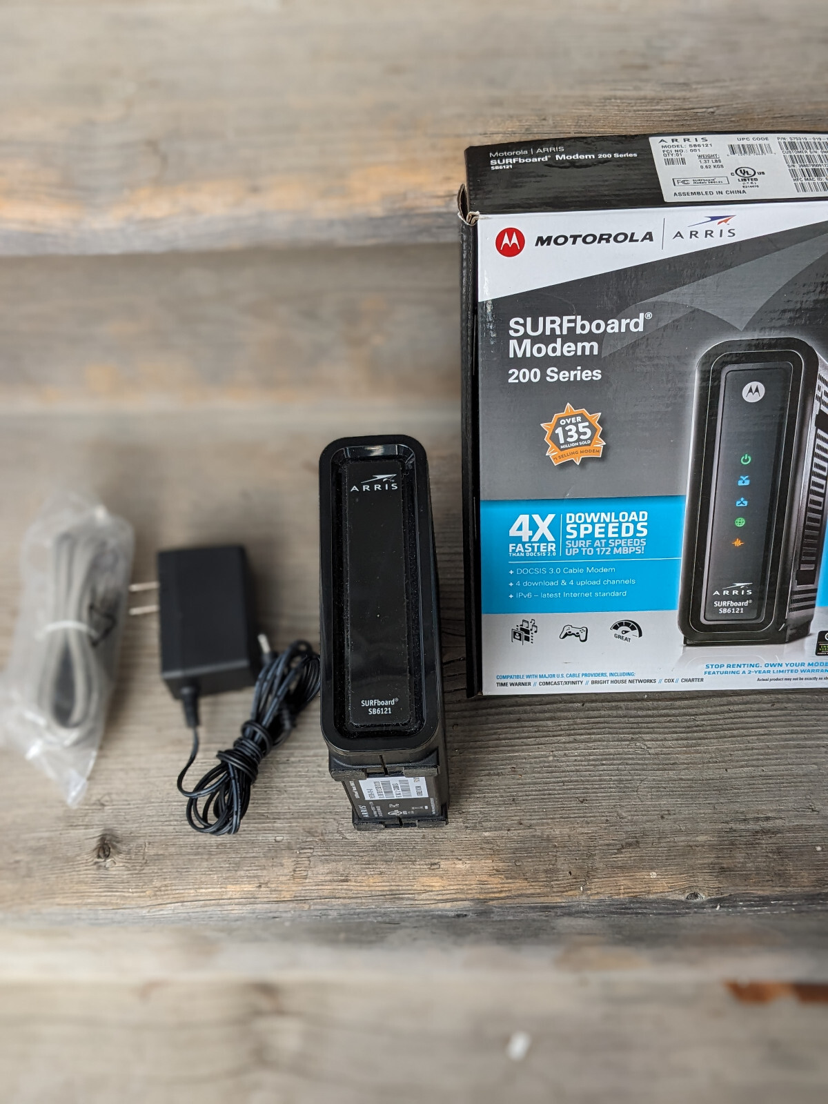 Arris Surfboard SB6121 Cable Modem Docsis 3.0