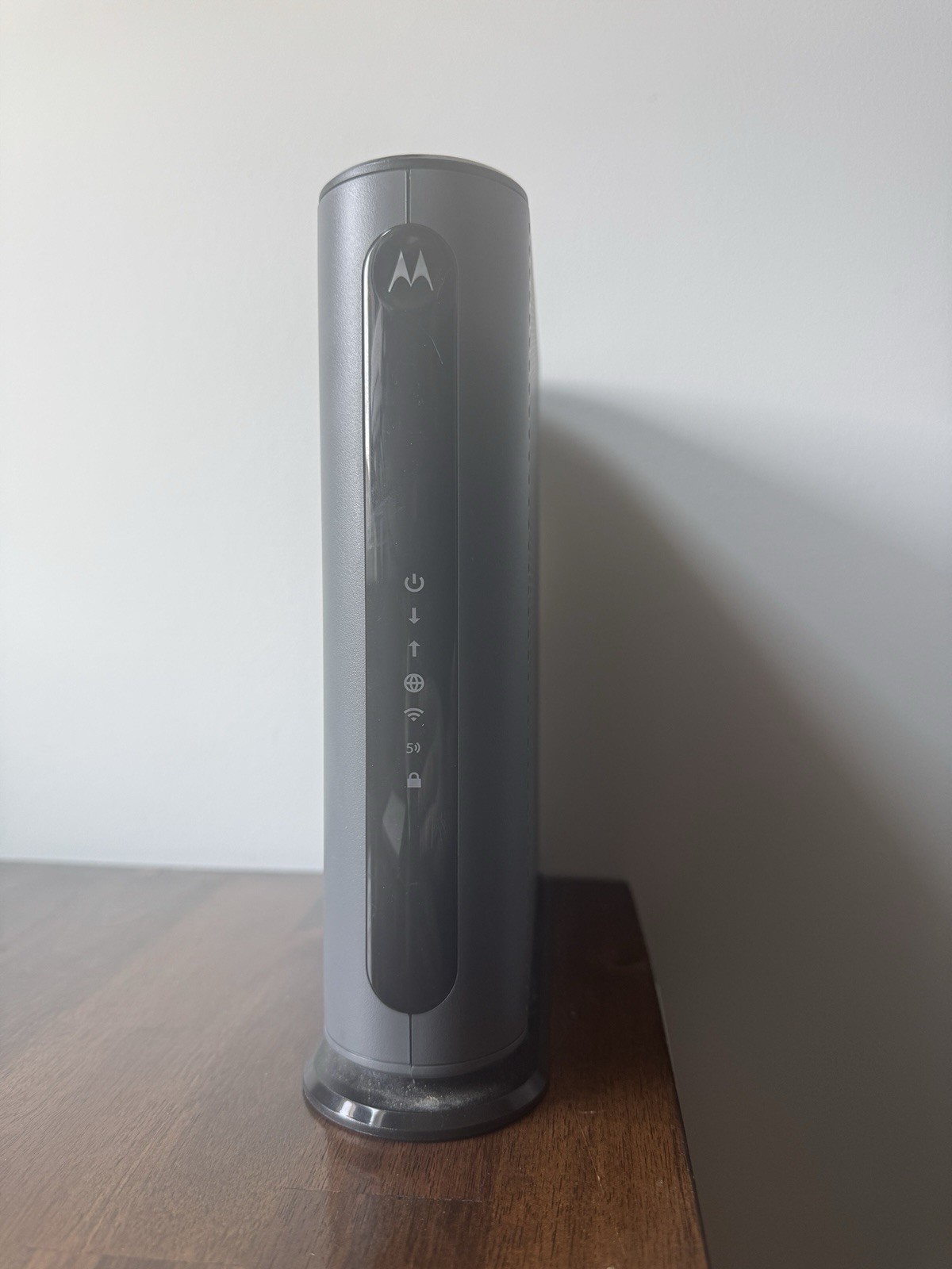 Motorola MG7550 (16×4) Cable Modem AC1900 Wi-Fi Router DOCSIS 3.0 NO POWER CORD