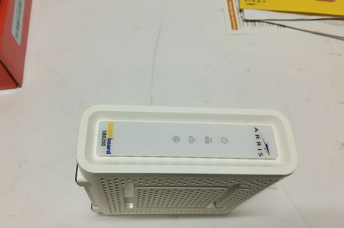 ARRIS SURFboard SB8200 DOCSIS 3.1 10 Gbps Cable Modem Dual Gigabit Ethernet Port