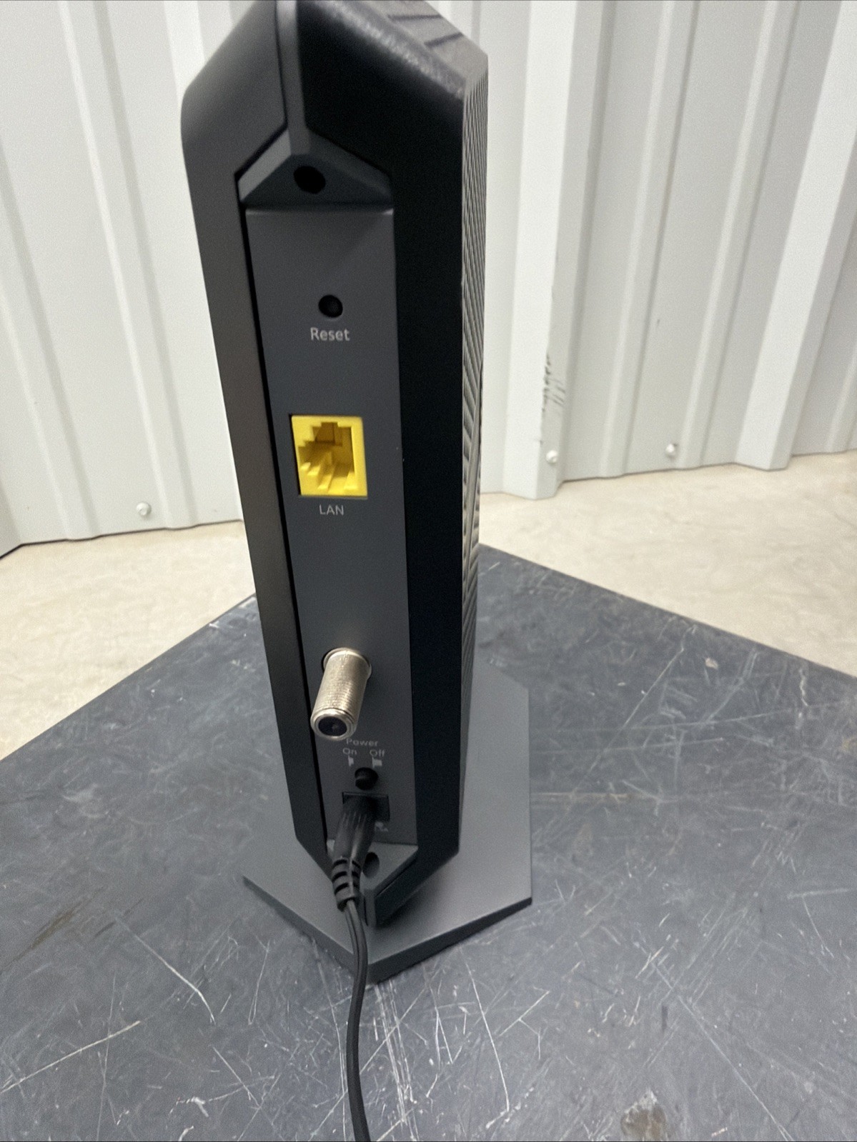 NETGEAR Nighthawk CM1000V2 DOCSIS 3.1 Cable Modem