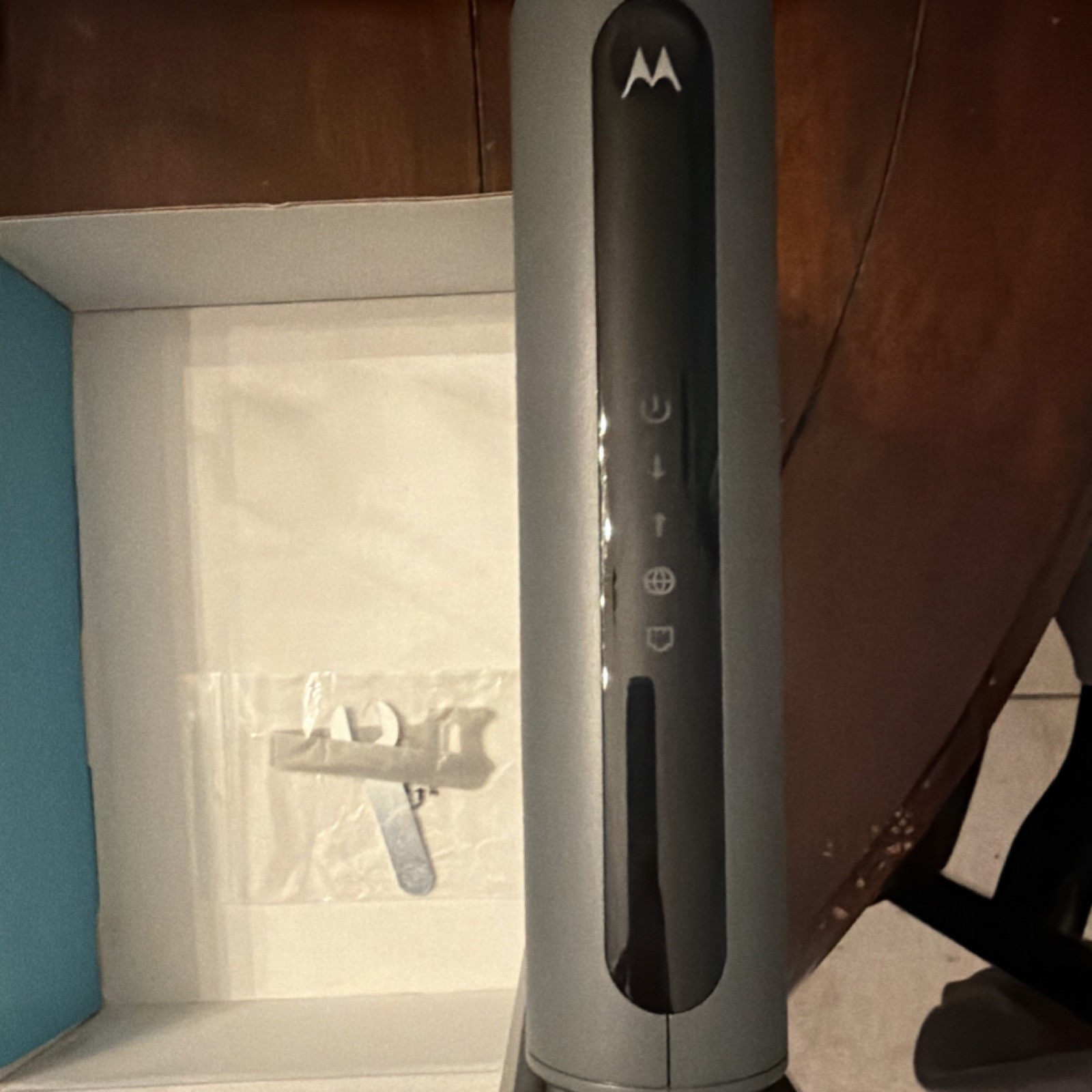 Motorola MB7621 DOCSIS 3.0 24×8 Cable Modem 1000+ Mbps Xfinity/Cox
