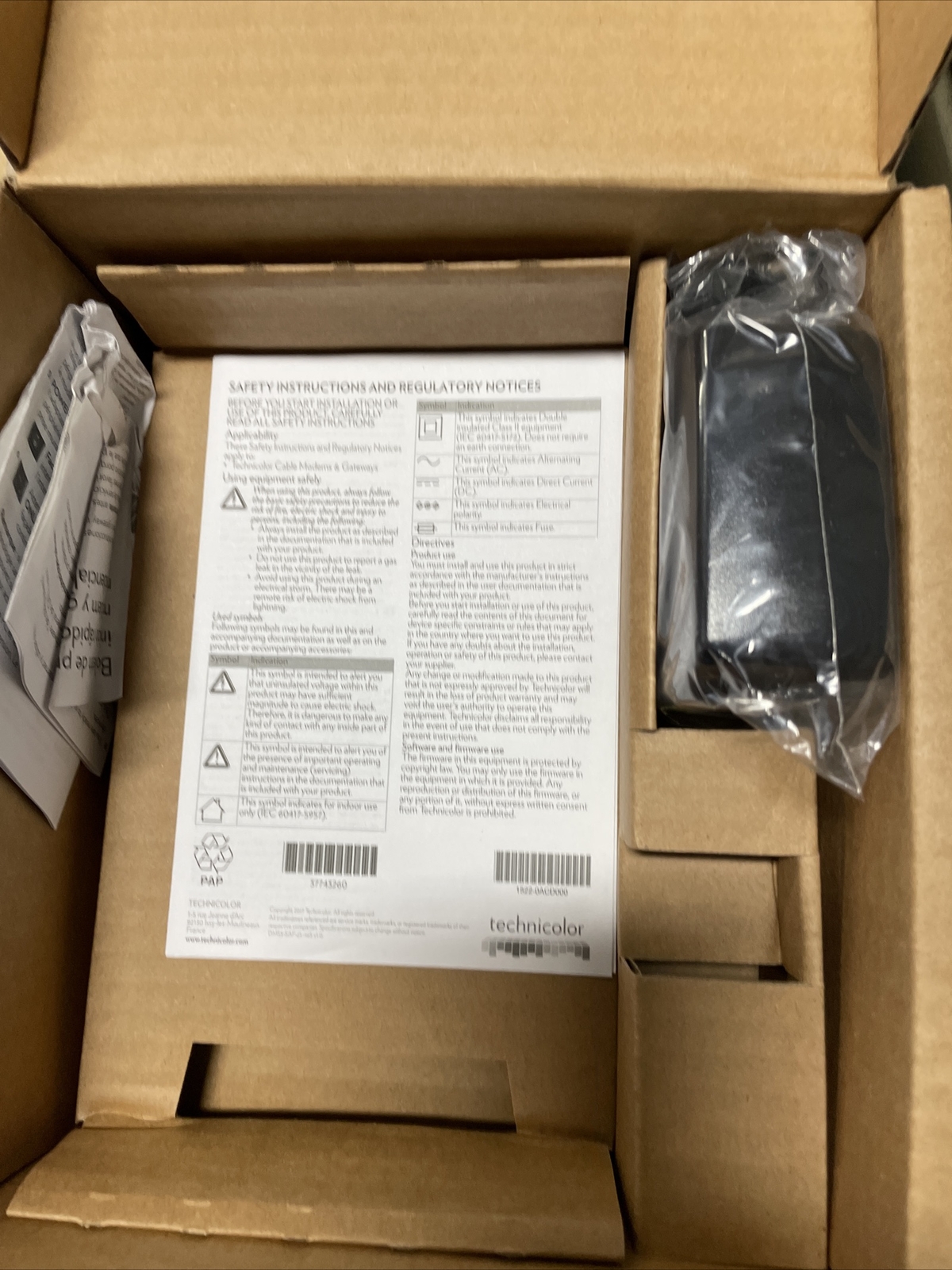 Technicolor/Cisco DPC3216 DOCSIS 3.0 16×4 Cable Modem w/ Power Adapter