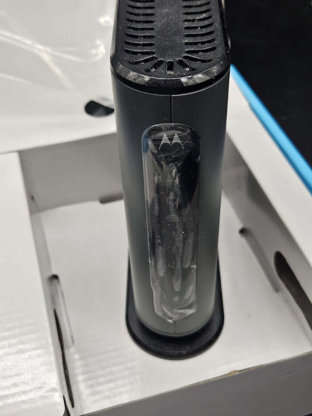 Motorola 16×4 Cable Modem Model MB7420 686 Mbps DOCSIS 3.0