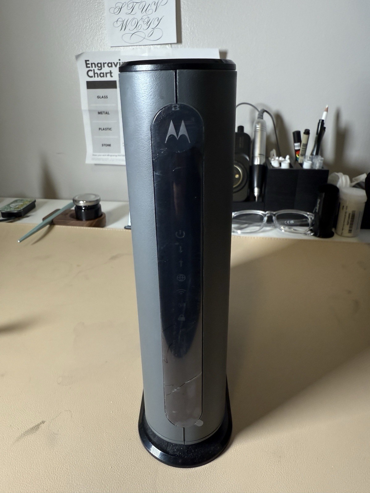 New Sealed Motorola Model MG7700 24×8 Cable Modem Plus AC 1900 Modem Router