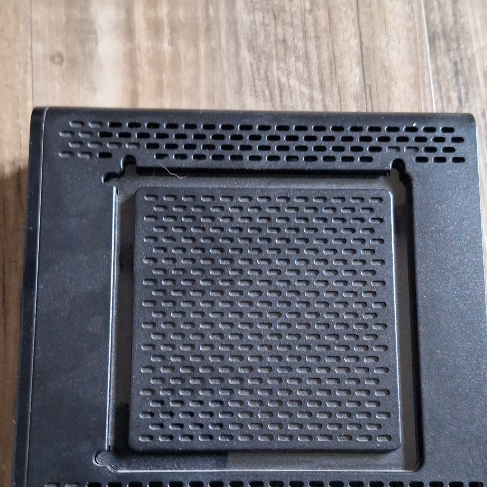 ARRIS SBG6580-2 DOCSIS 3.0 Cable Modem Router Black 4-Port Ethernet RJ-45