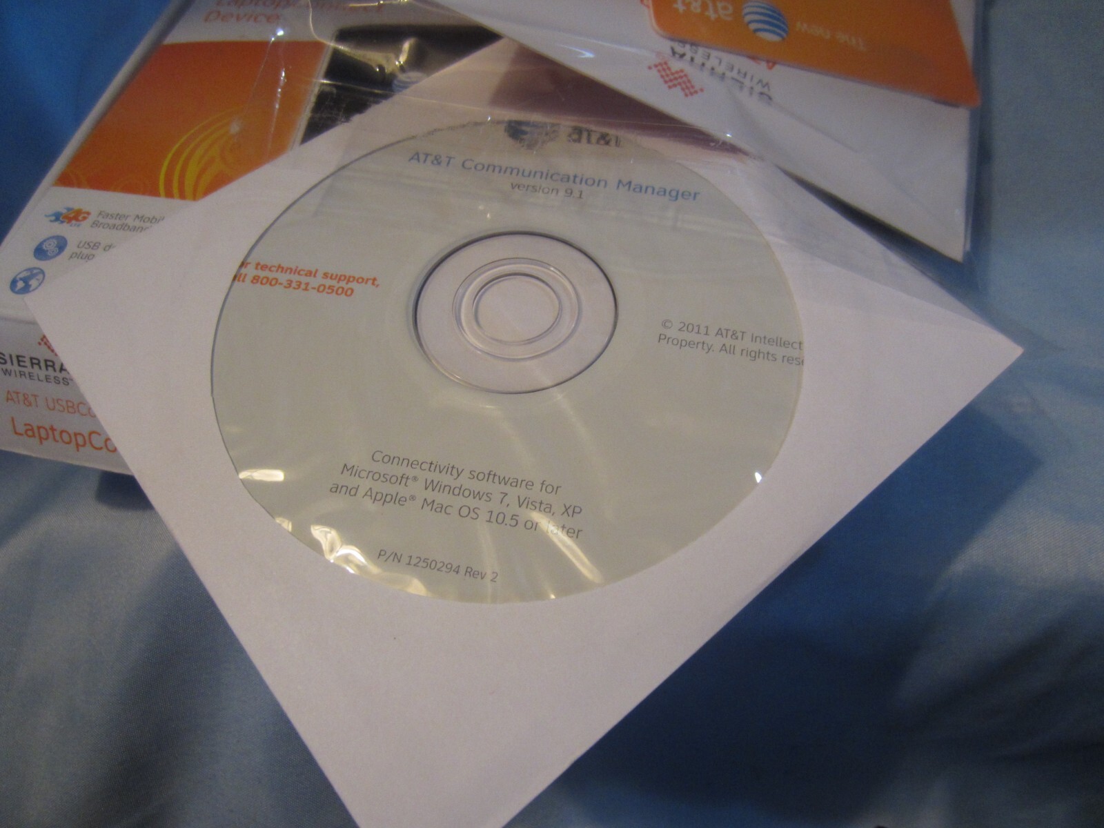 Sierra Wireless AT&T USB Connect Momentum 4G LaptopConnect Device & New Sim Card