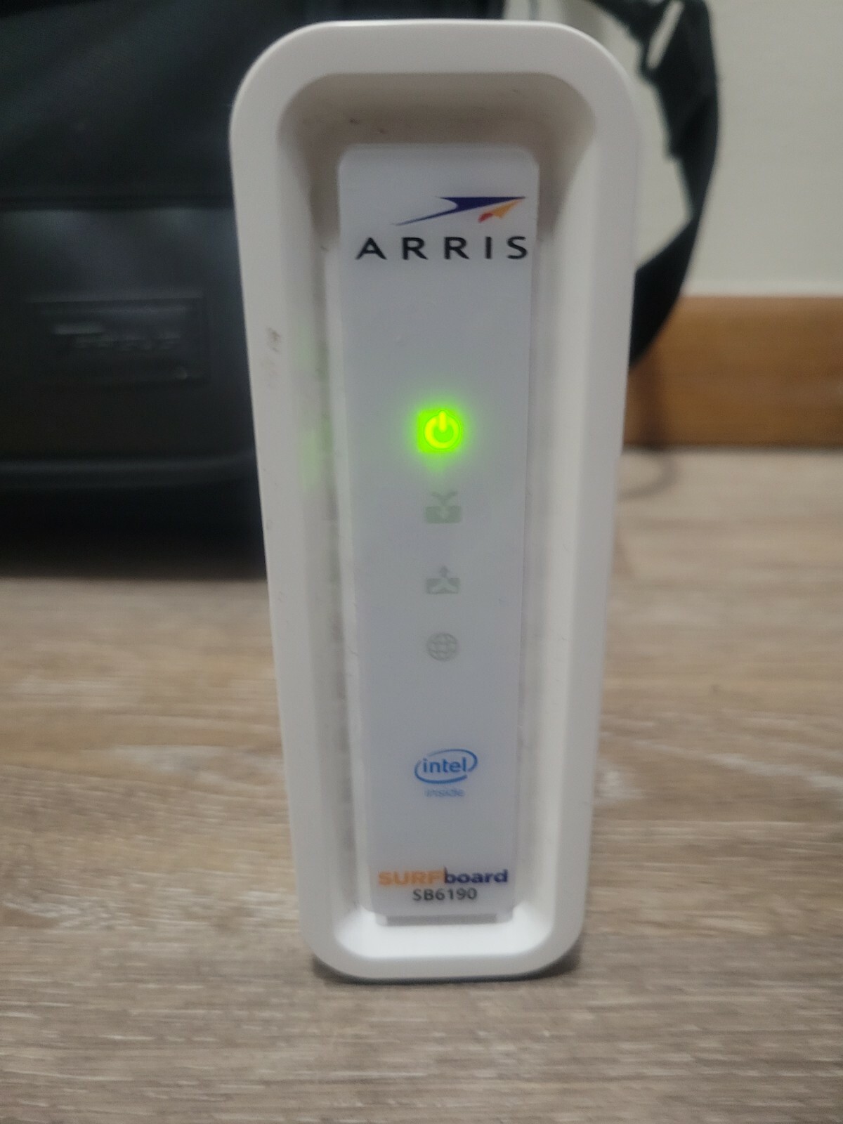 ARRIS Surfboard SB6190-RB DOCSIS 3.0 Cable Modem, White (Renewed)