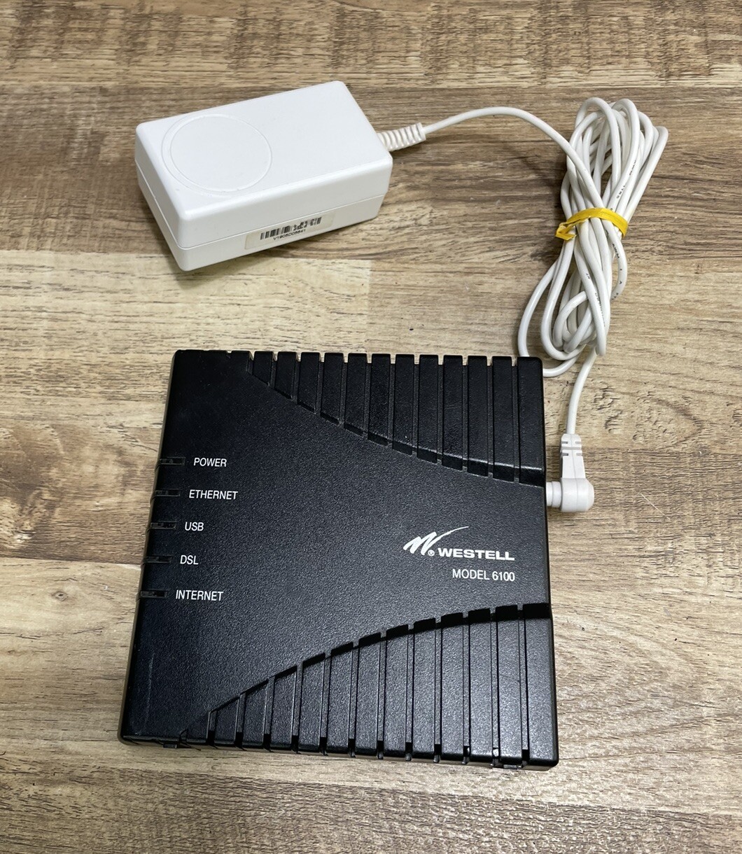 WESTELL DSL MODEM WITH POWER SUPPLY ~ MODEL #: E90-610014-06 Rev: E Wind River