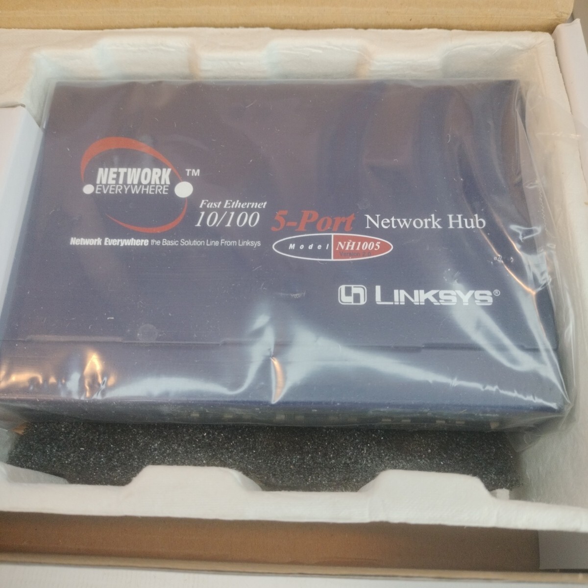 Modem LINKSYS Fast ethernet 10/100 NH1005/NH1005 RQAUS1 5 Port Hub.