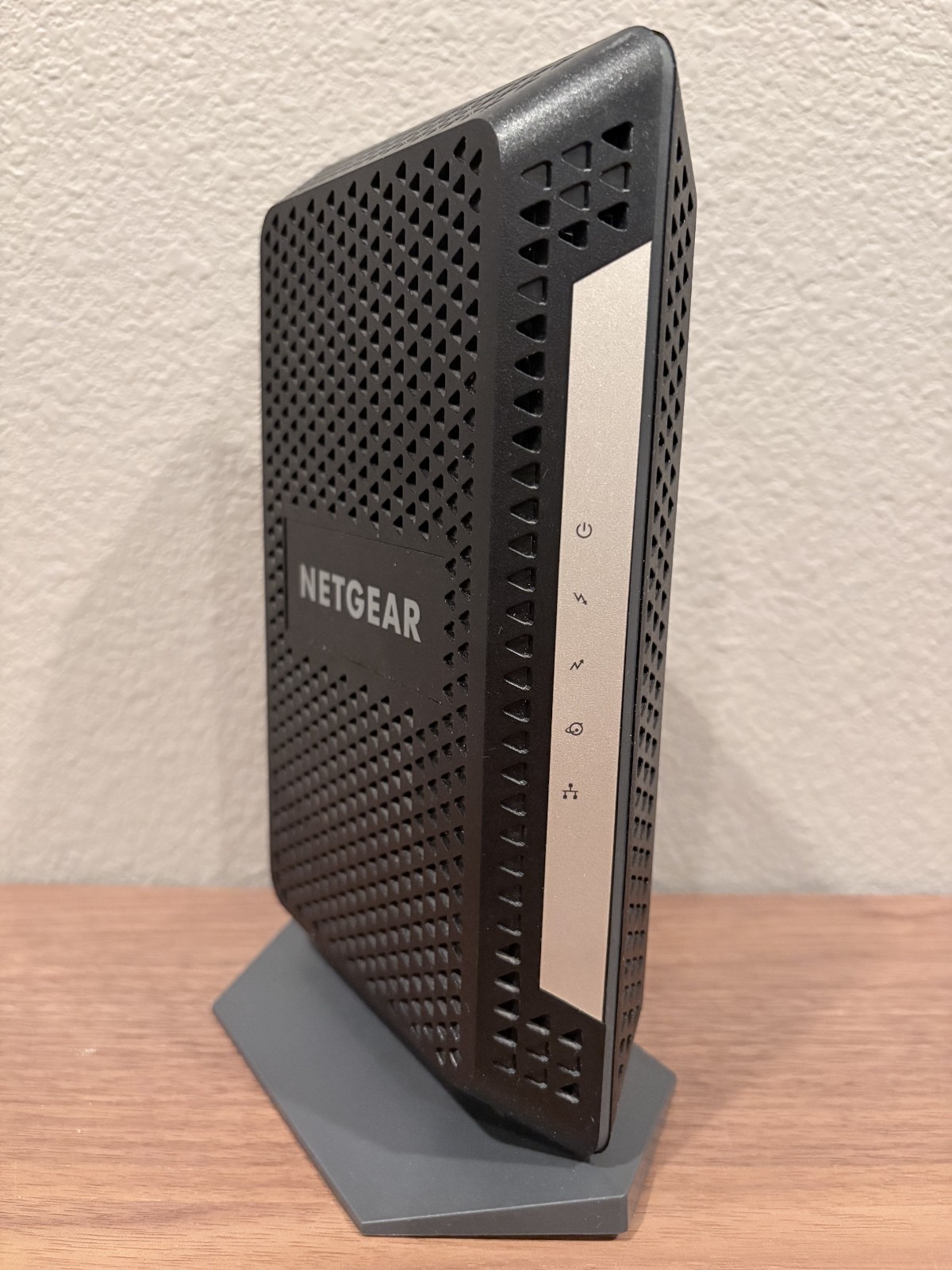 NETGEAR CM1000-100NAS DOCSIS 3.1 Gigabit Cable Modem. Max speeds of 1.0 Gbps,