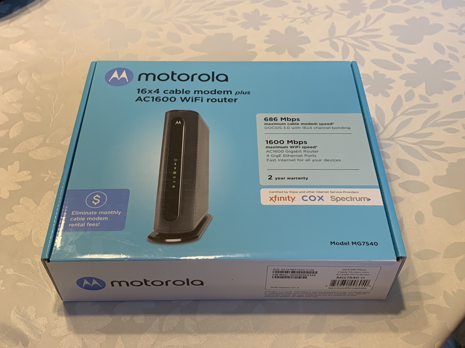 Motorola MG7540 16×4 Cable Modem Plus AC1600 Dual Band Wi-Fi Router with DFS