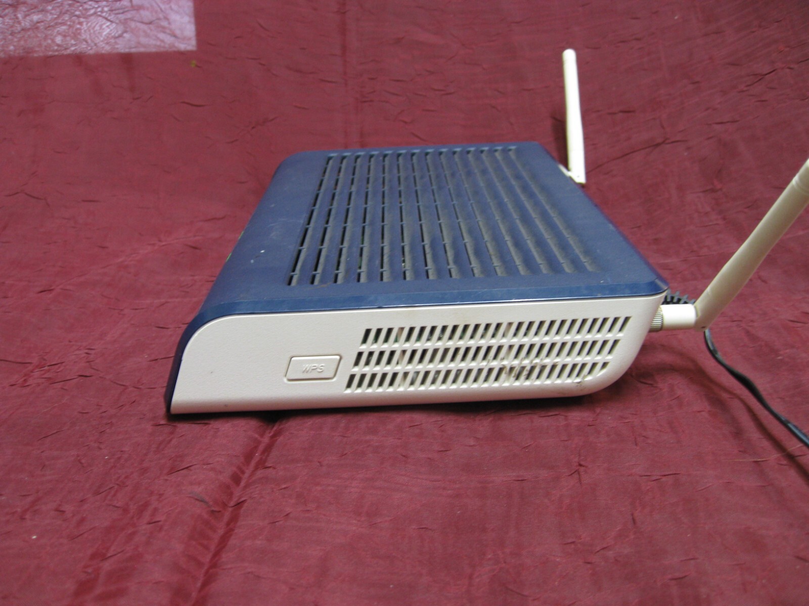 UBEE DDW3610 Dual-Stream N Wireless Cable Modem With Ethernet & Power Cord
