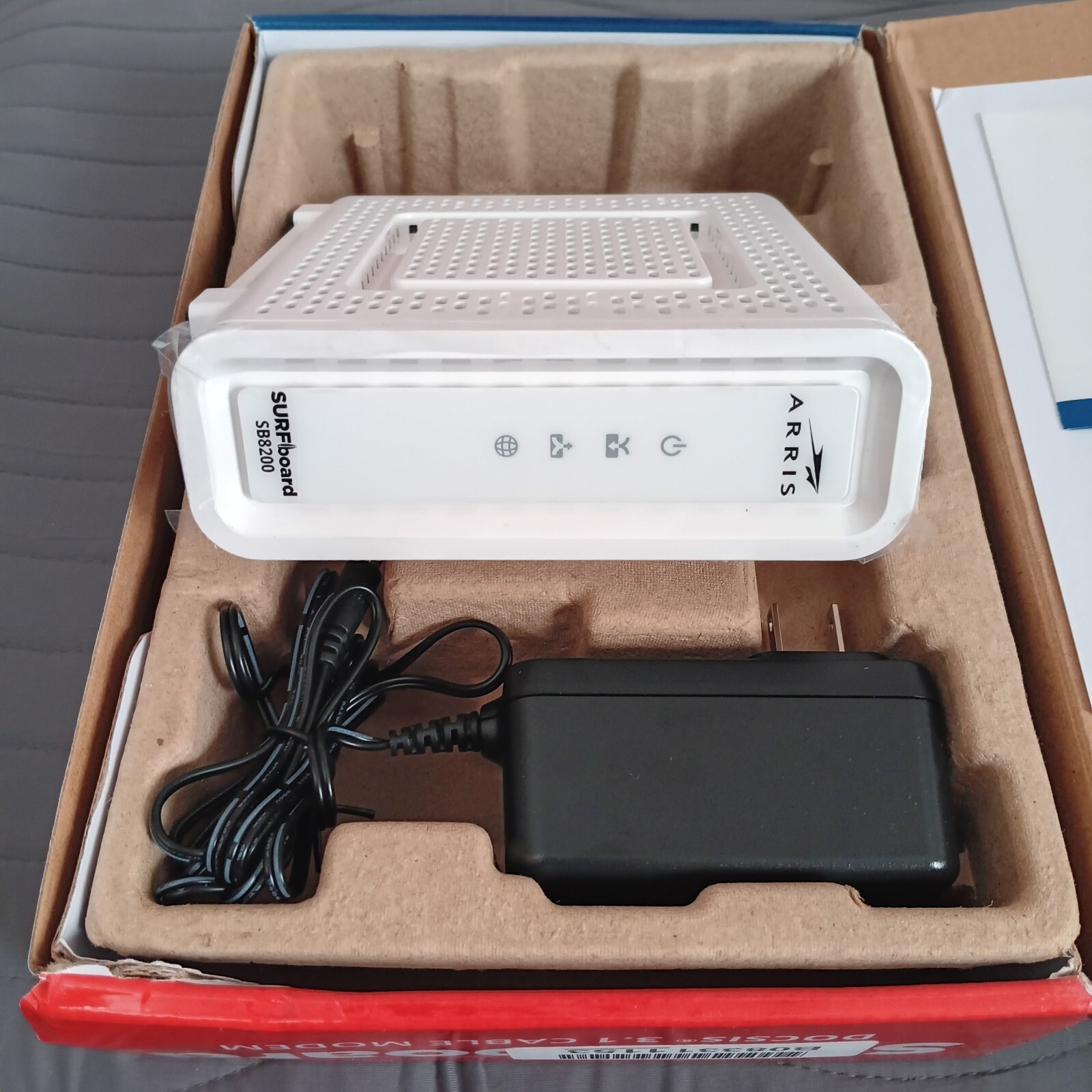 Arris Surfboard Cable Modem SB8200 Comcast Xfinity, Cox, Charter Spectrum 2Gbps