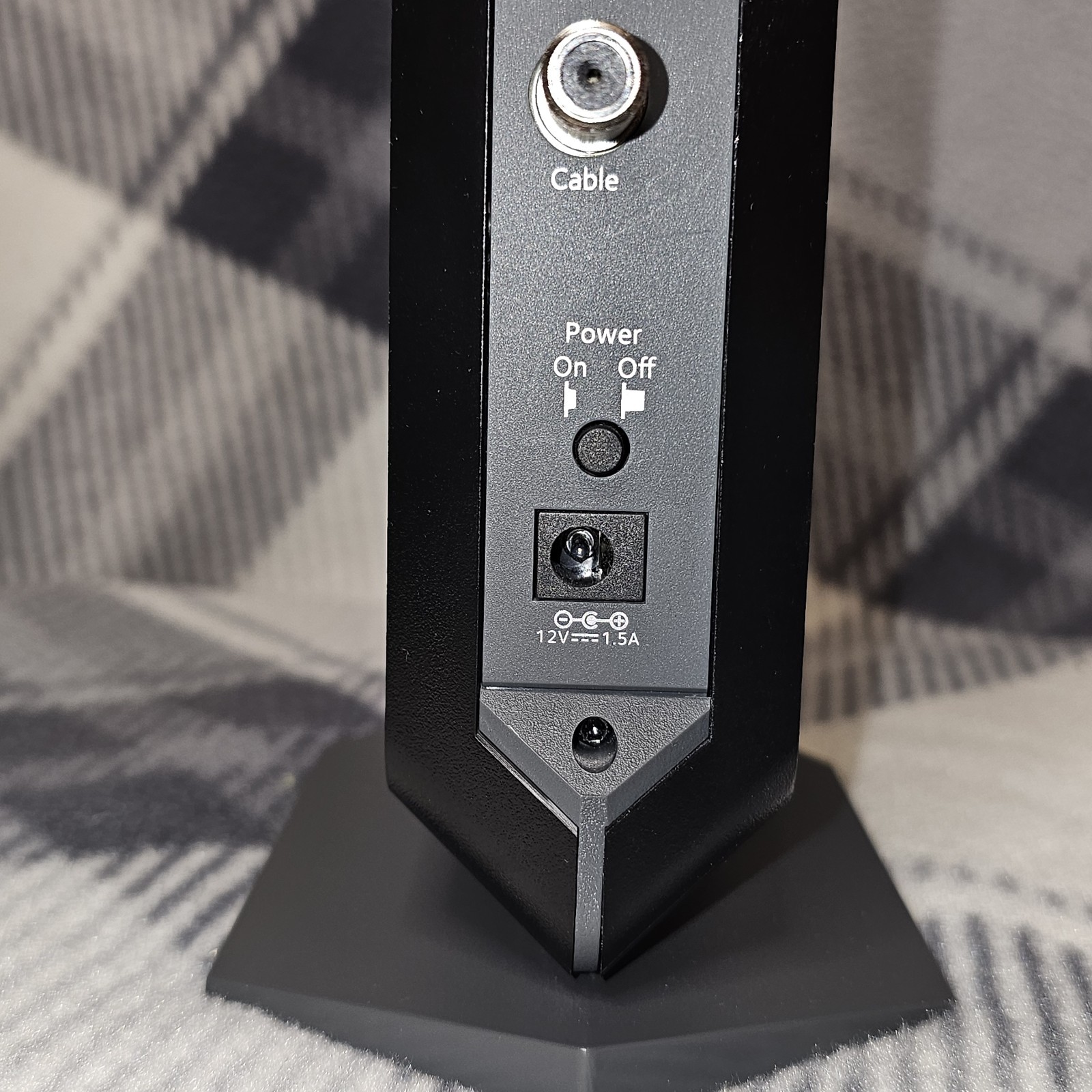 Netgear CM1000v2 Cable Modem With 100-120V AC-DC Power Adapter Used