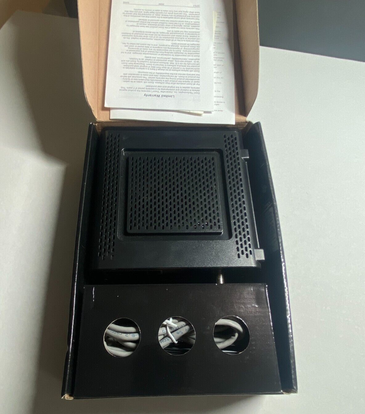 Motorola Surfboard Extreme Wireless Cable Modem Gateway SBG6580 Open Box