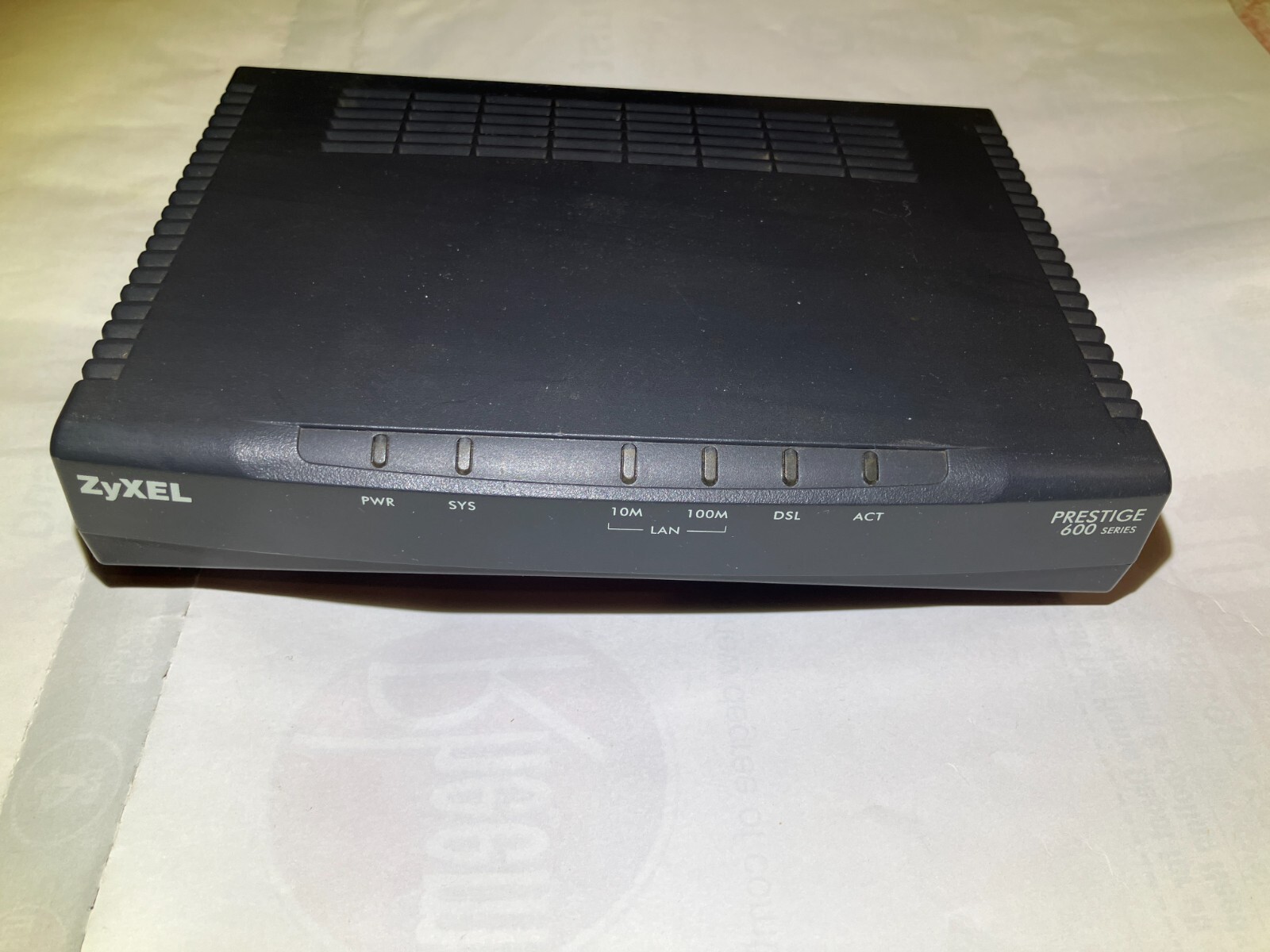 ZyXel Prestige 600 Series 645M-UHP ADSL (DSL Modem) Wired Internet Access Bridge