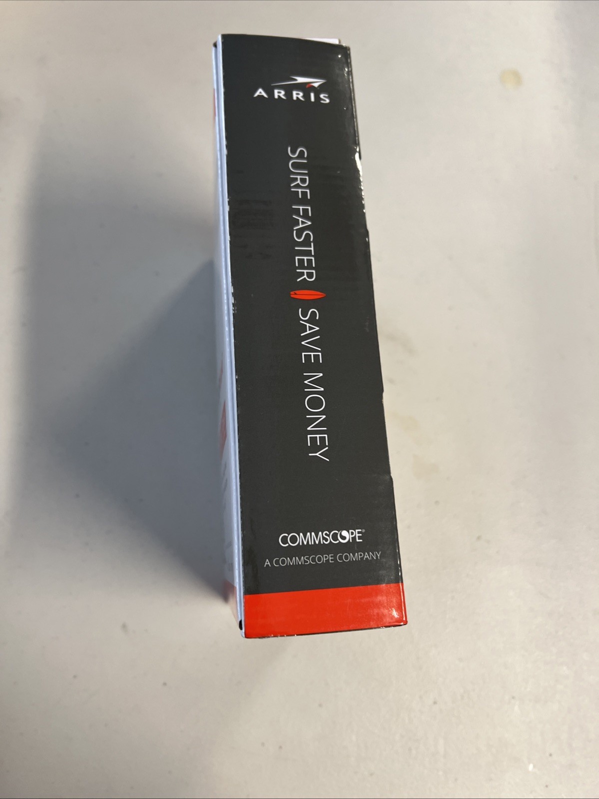 Arris SURFboard DOCSIS 3.0 Cable Modem 1Gbps 32×8 Channels SB6190 NOB