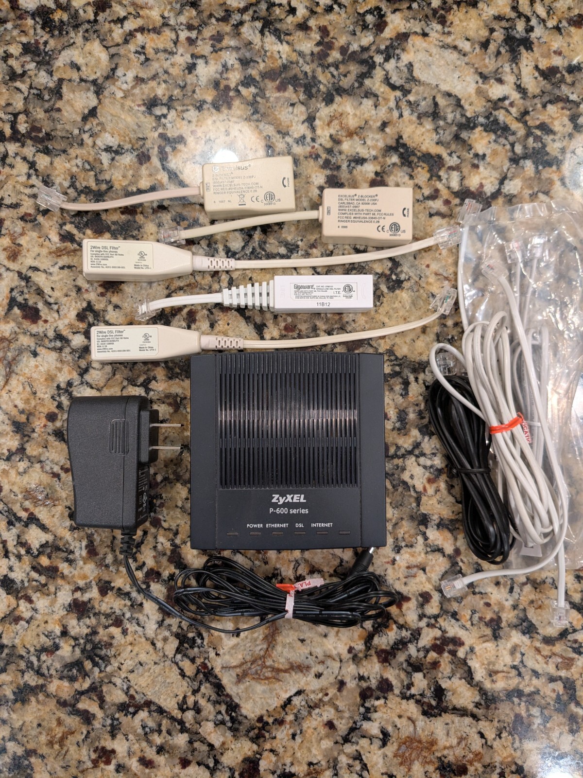 ZyXEL Modem Model P-660R-D1