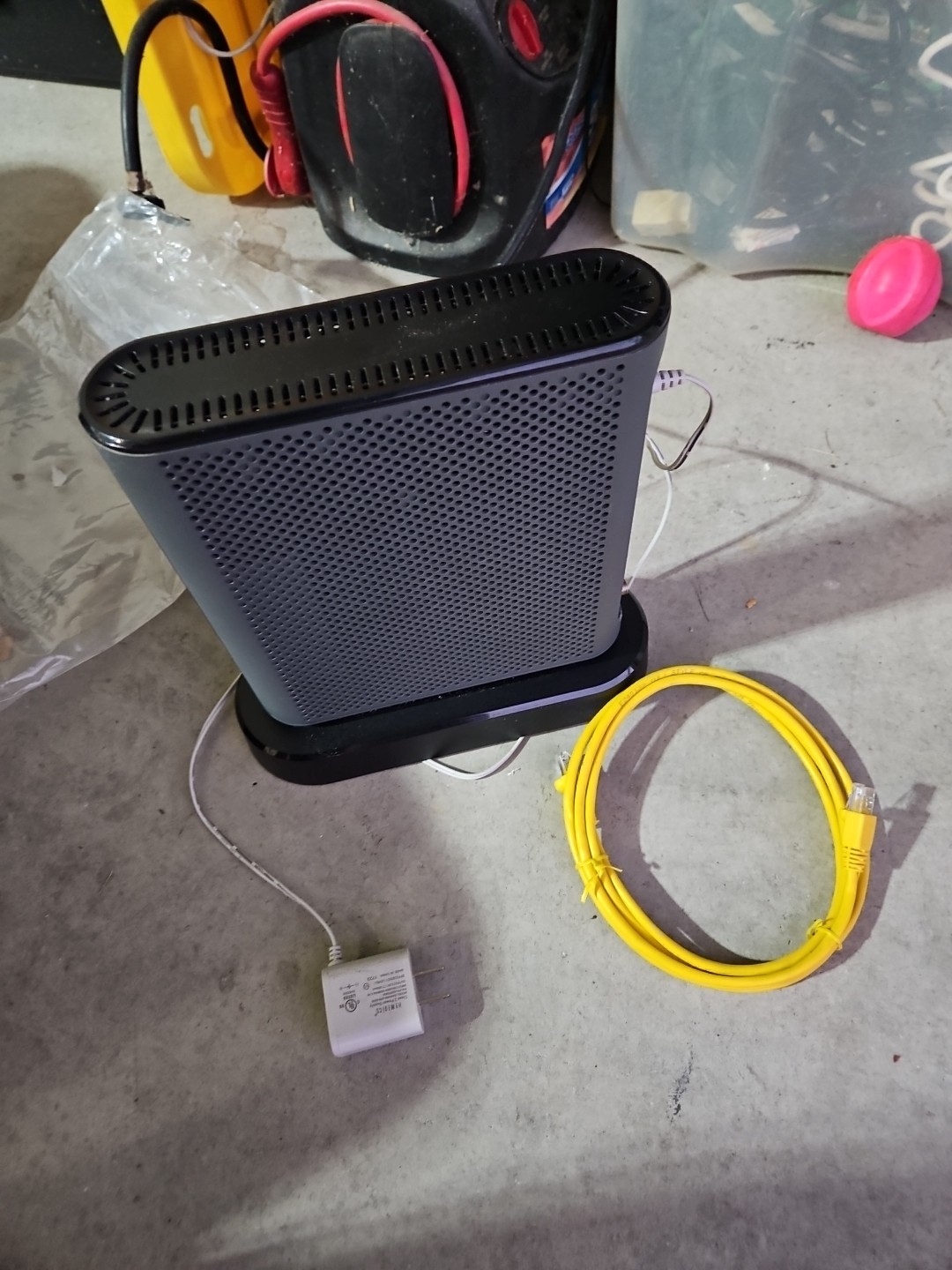 Motorola MT7711 Dual Band AC1900 Cable Modem and Wi-Fi Gigabit Router