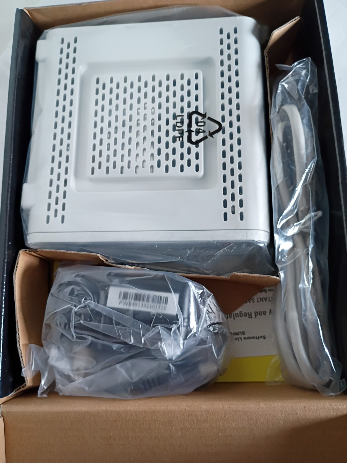 Open Box Motorola ARRIS SURFboard SB6141 DOCSIS 3.0 Cable Modem