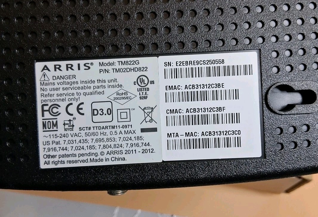🤩 ARRIS TM822 e DOCSIS 3.0 8×4 Ultra-High Speed Modem – Black + Battery