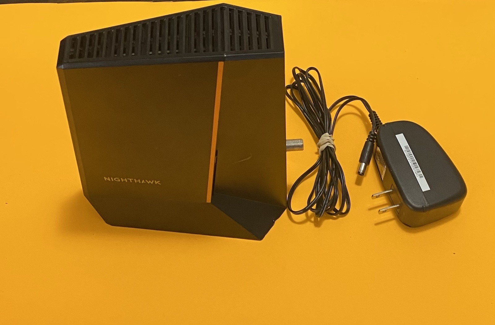 NETGEAR Nighthawk CM2000 DOCSIS 3.1 Cable Modem 2.5 Gbps Ethernet Port