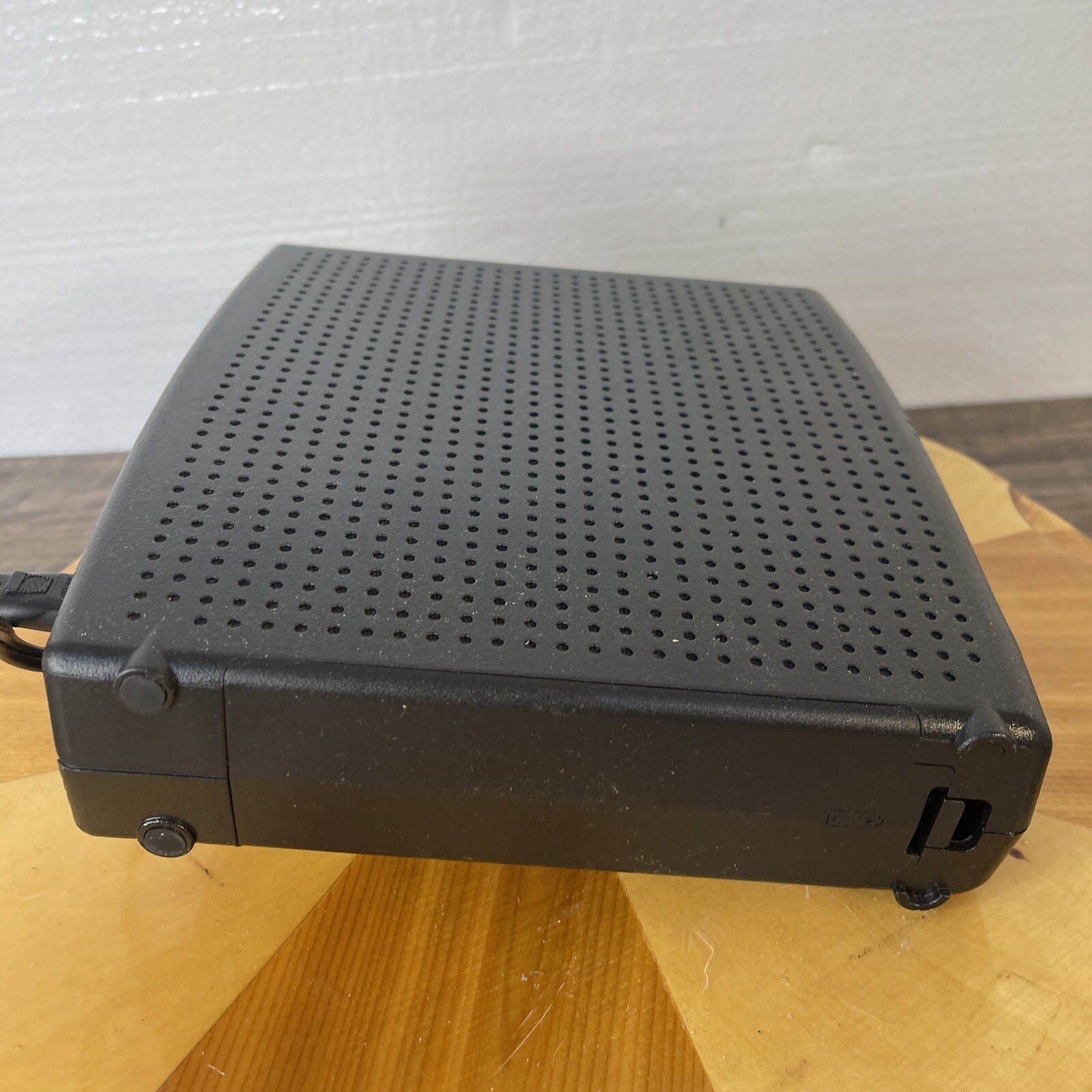 ARRIS TG862G/CT Wireless Gateway Modem 802.11b/g/n Xfinity XB2 WiFi Tote20