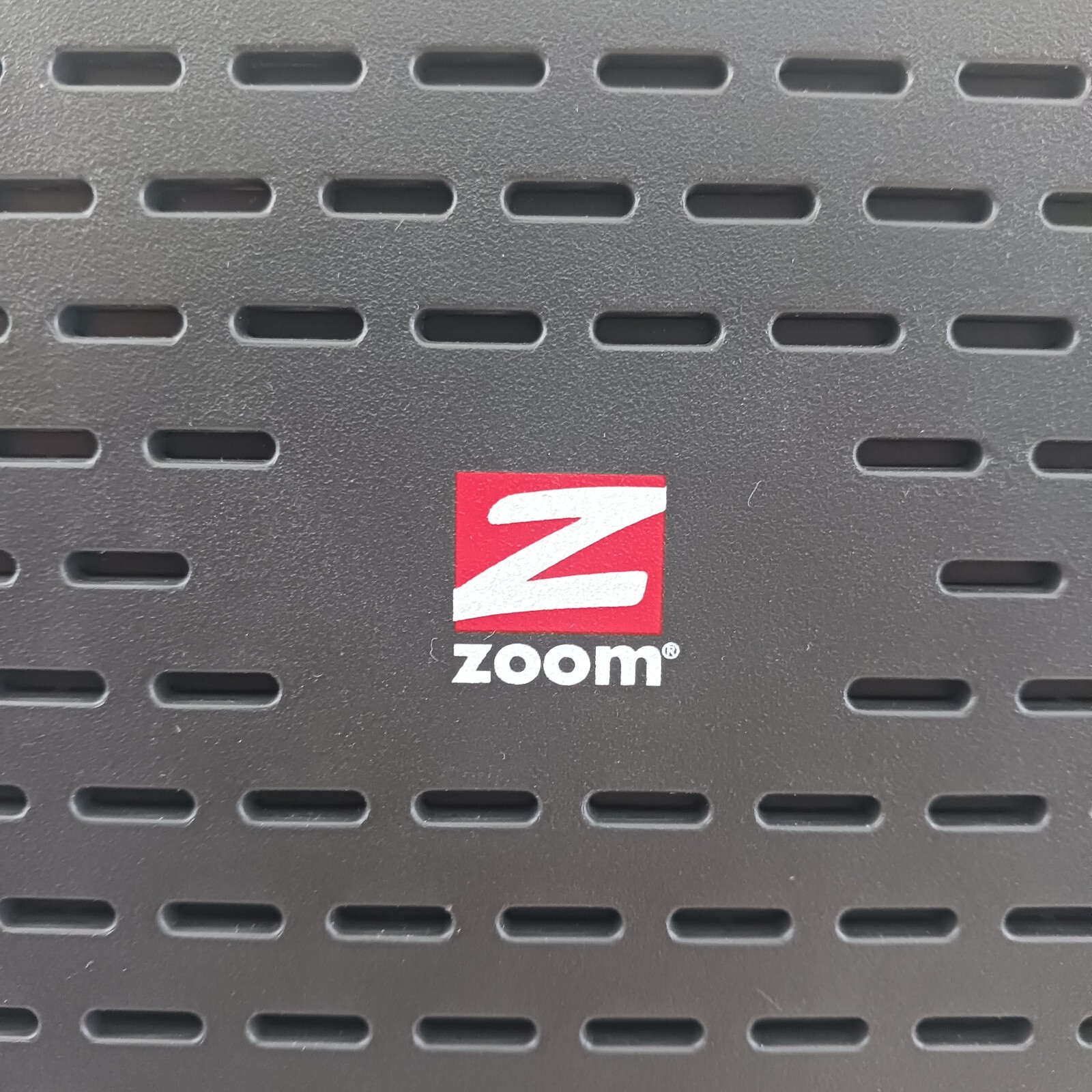 Zoom Docsis 3.0 Cable Modem Router with Wireless-N Model 5352 Series 1103