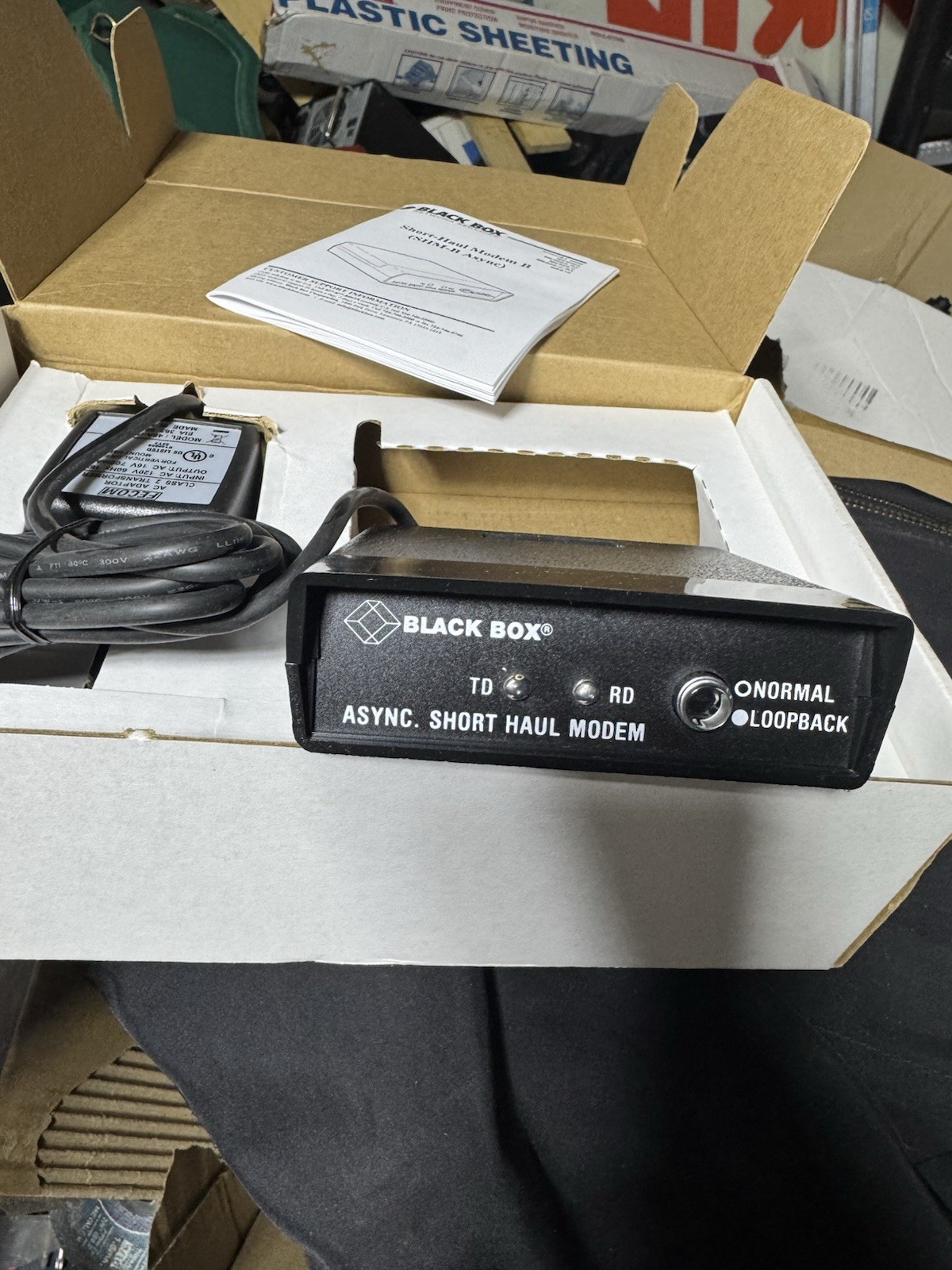 BLACK BOX SHORT HAUL MODEM MODEL ME800A