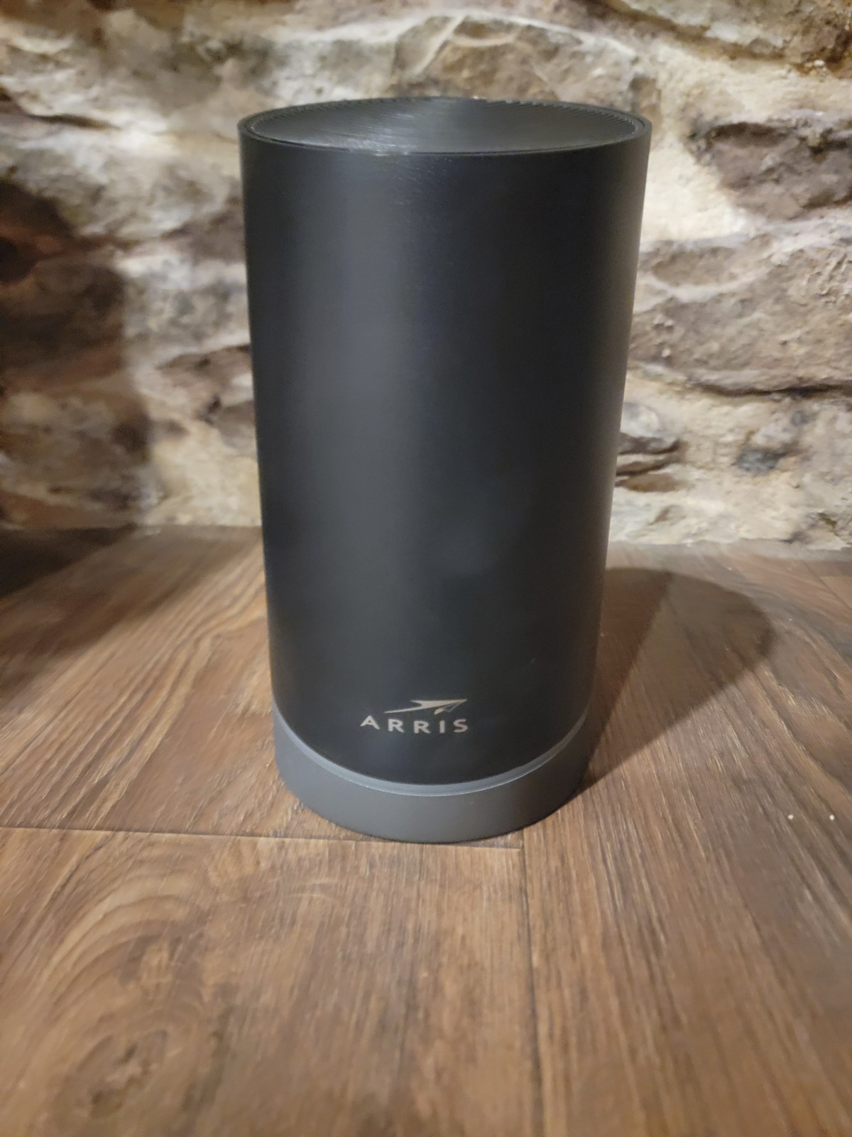 ARRIS SURFboard mAX Pro W31 Tri-Band Mesh Ready Wi-Fi 6 Router – USED
