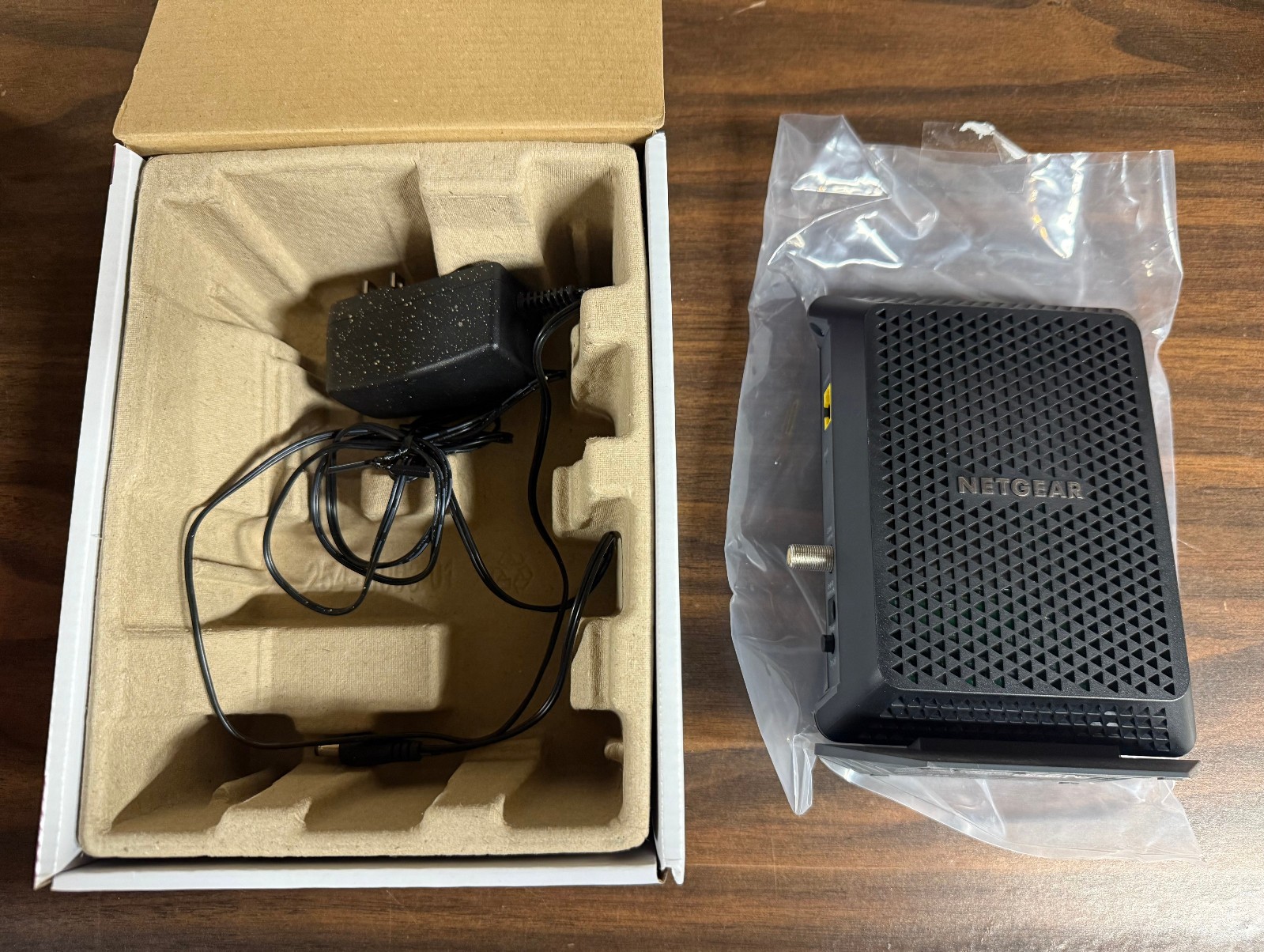 NETGEAR CM700-100NAS Cable Modem