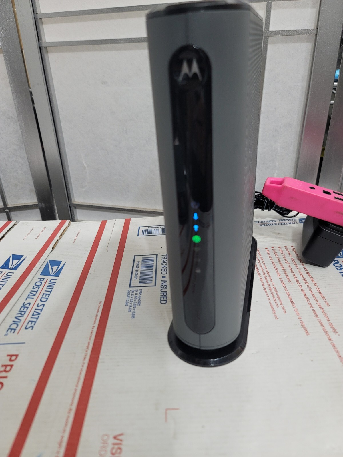 Motorola MG7550 16×4 Cable Modem Plus AC1900 Wi-Fi Router 2.4G/5G MINT FAST SHIP