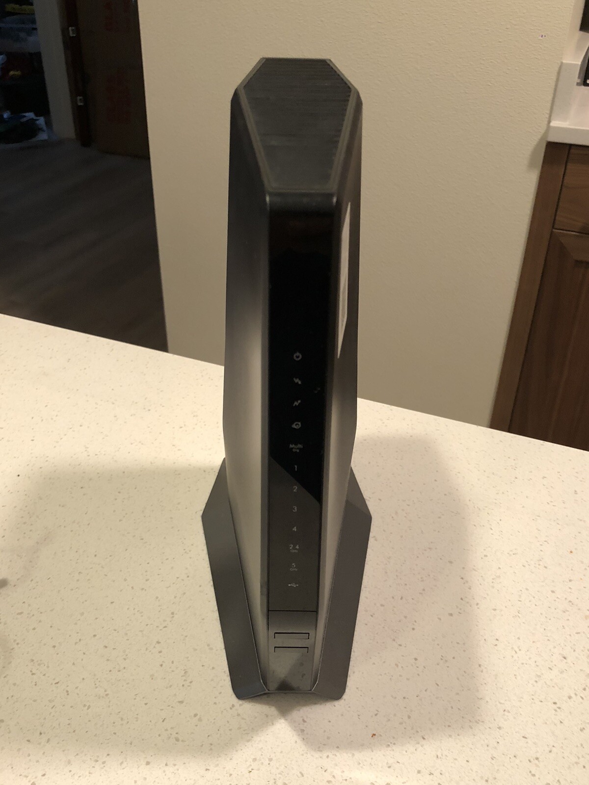 NETGEAR Nighthawk Dual-Band AX6000 Wi-Fi 6 Cable Modem Router
