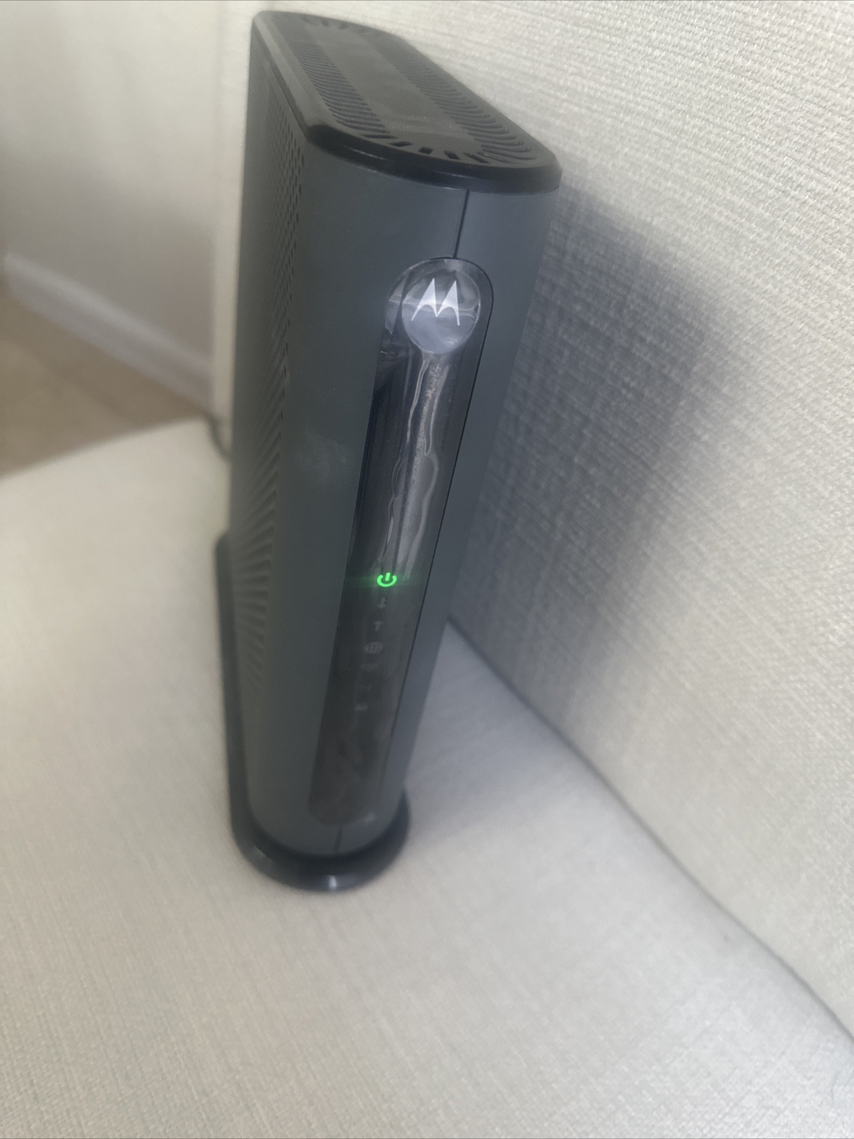 Motorola MG7550 16×4 Cable Modem Plus AC1900 WiFi Router New / Open Box