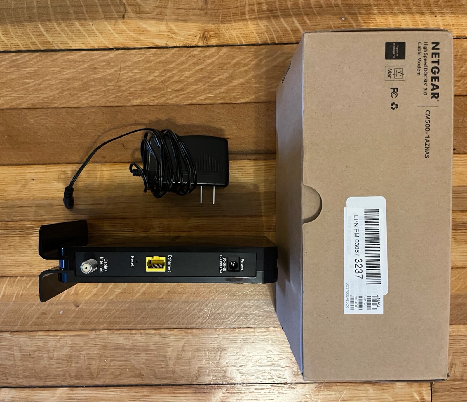 Netgear High speed DOCSIS® 3.0 Cable Modem CM500 – Open Box Unused