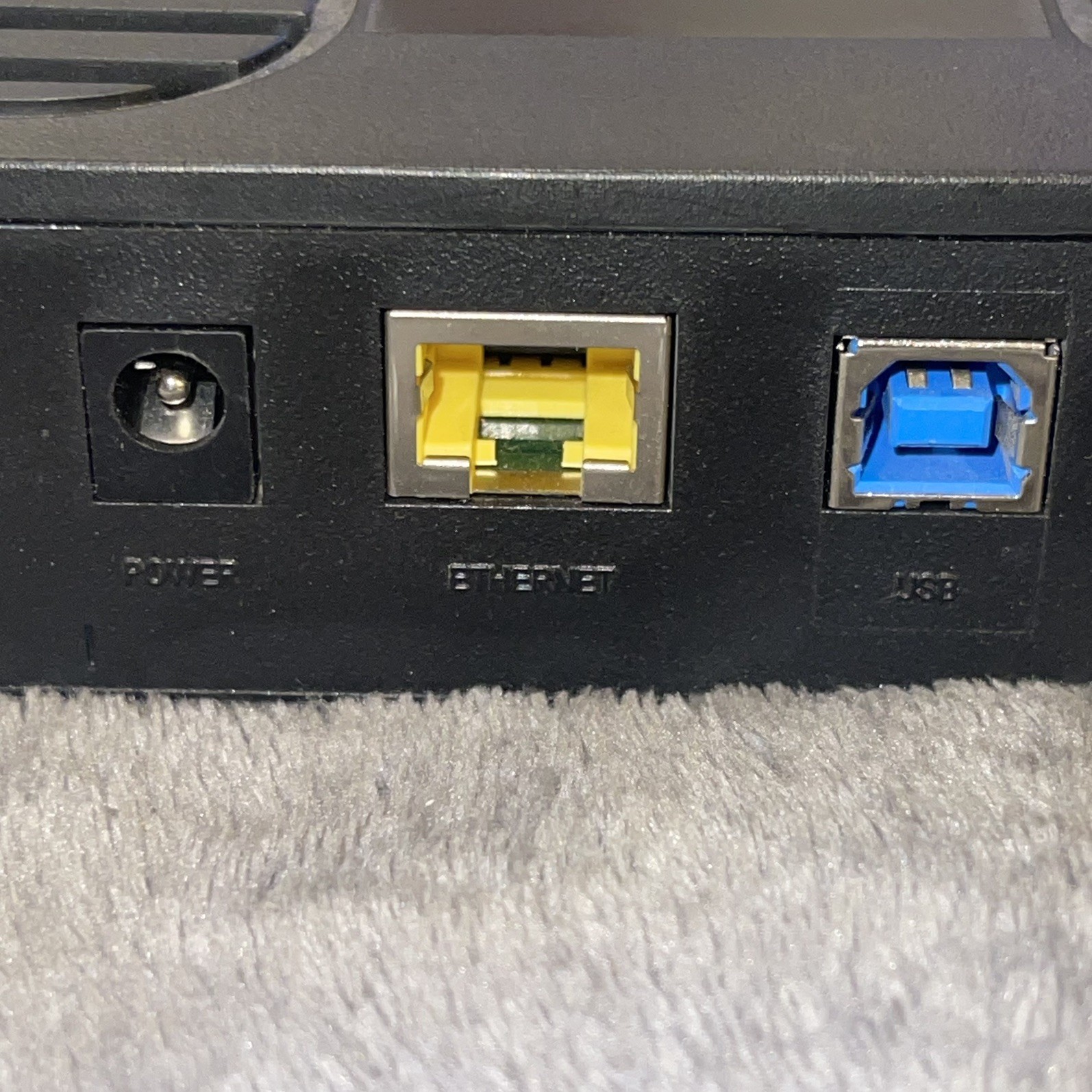 Cisco DPC3010 12V 1.0 Cable Modem COX 140003158 without power cord!