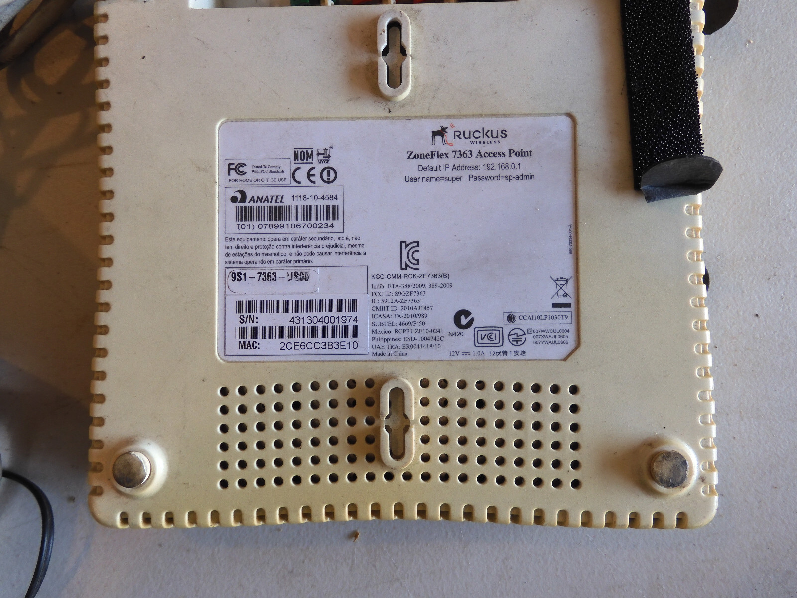 Arris DG1670A Model Router Dual Band P/N DG00DLQ1670 & SURFboard SB6141 & Ruckus