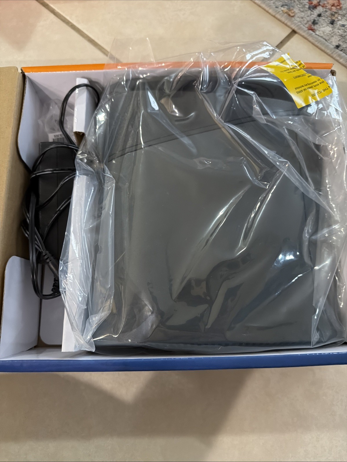 ARRIS – SURFboard G34 DOCSIS 3.1 WiFi 6 Cable Modem – AX3000 – 4 GBPS READ DESC