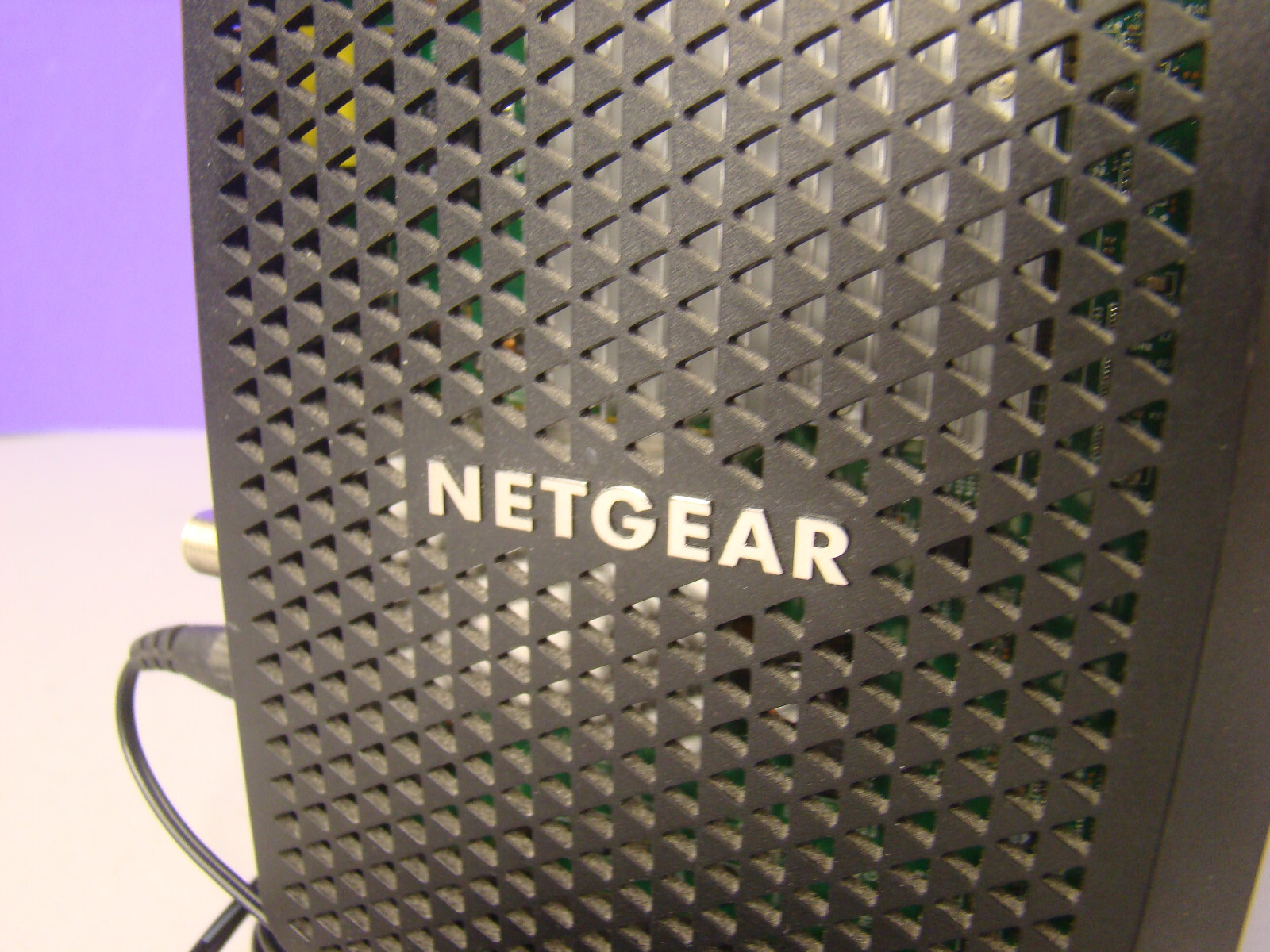 NETGEAR CM700 DOCSIS 3.0 High Speed Cable Modem