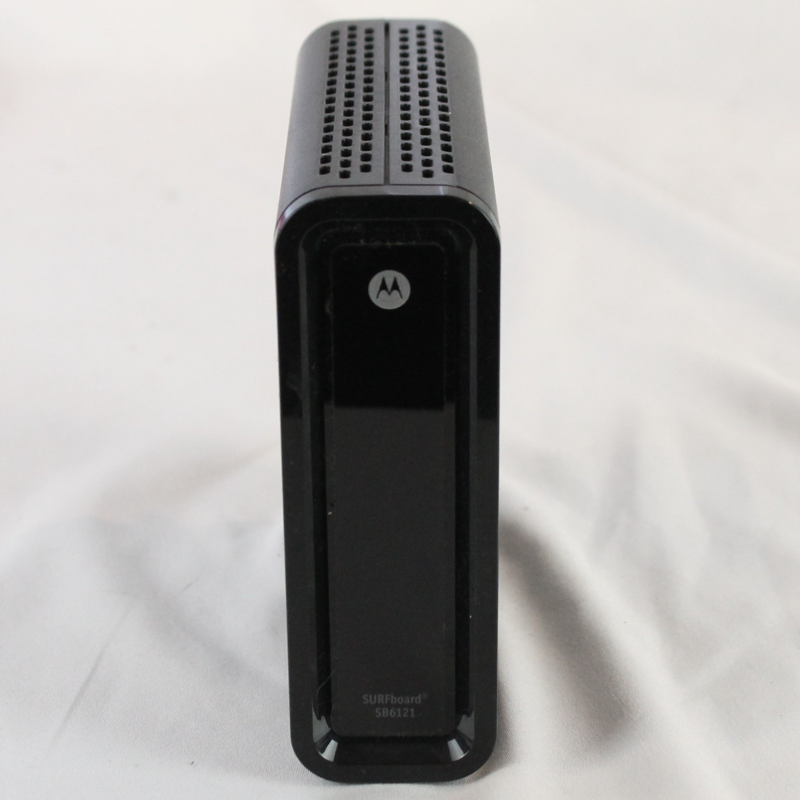 Motorola SURFboard Modem SB6121 with Cable (575319-019-00) 199.68 Mbps