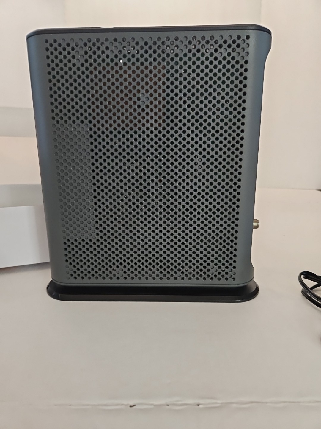 Motorola AC1900 Cable Gateway Modem Mesh Compatible Black Model MG7550