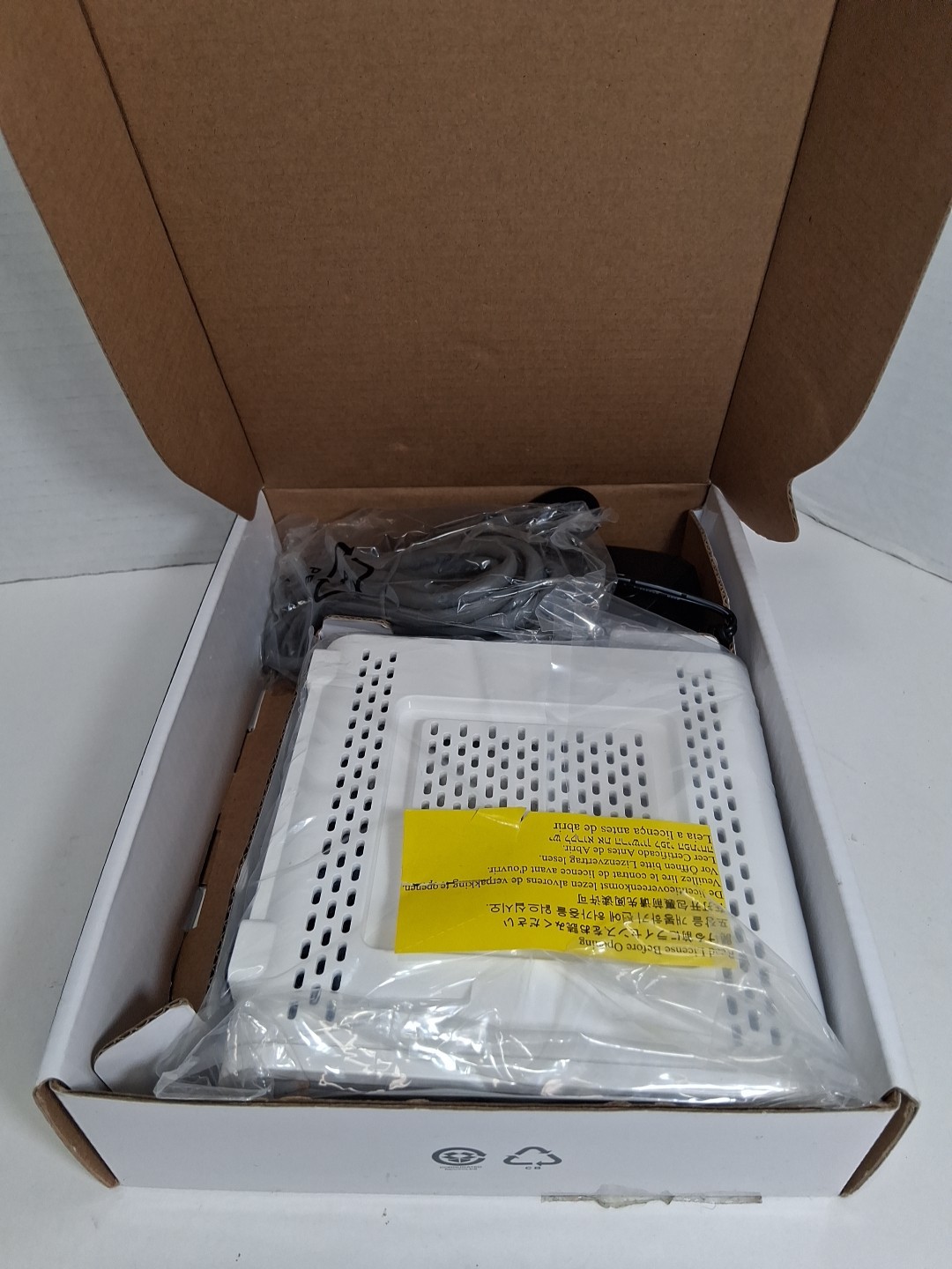 ARRIS SURFboard DOCSIS 3.0 Cable Modem SB6190 In Box – Xfinity Cox, Spectrum