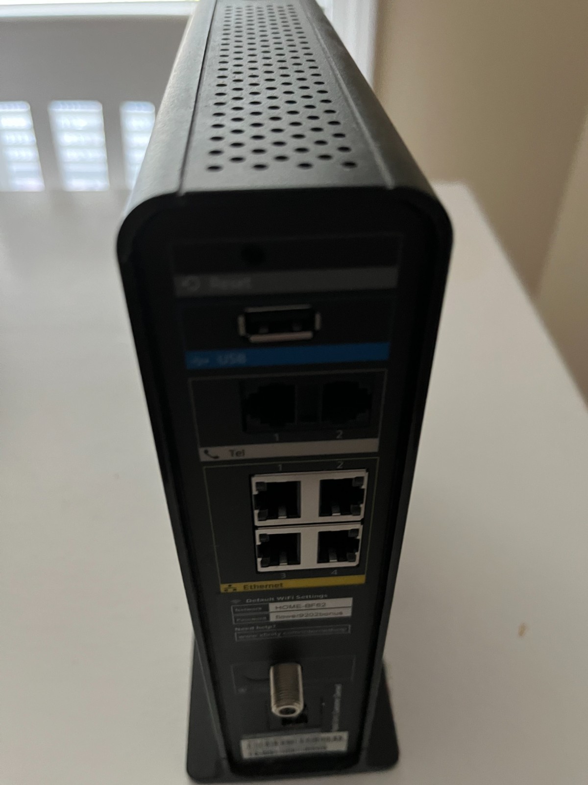 Arris Xfinity Modem Router Arris TG862G/CT . No Box/no powercord