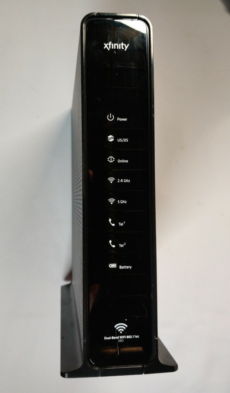 ARRIS TG1682G 640 Mbps Touchstone Telephony Gateway