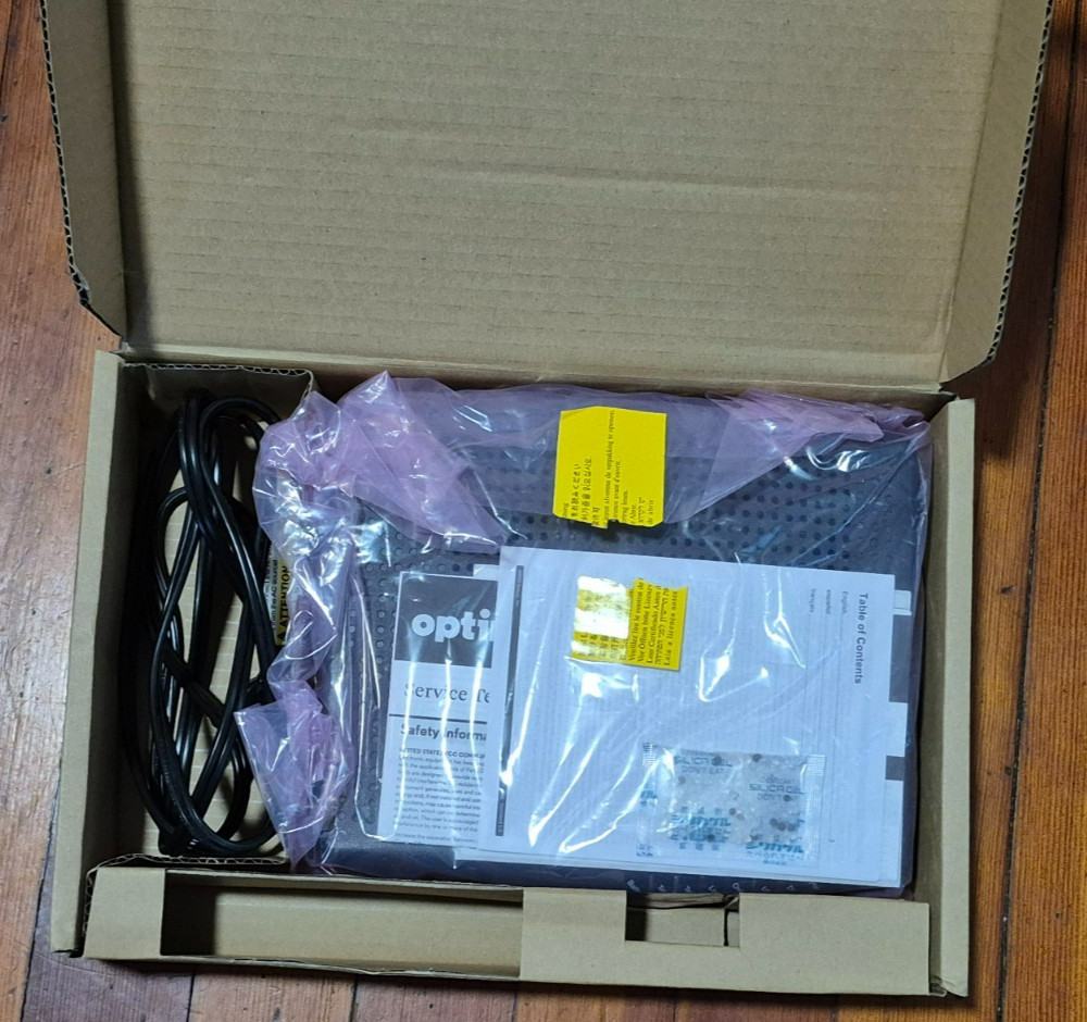 ARRIS Touchstone TM822G DOCSIS 3.0 8×4 Telephony Modem – Black