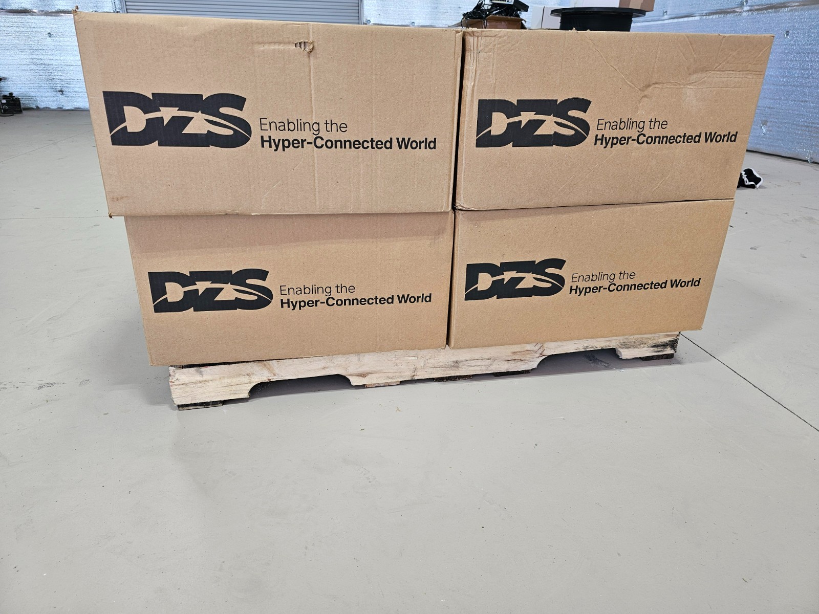 DZS ZNID-GPON-2608T-NA GPON ONT, Indoor, 0xPOTS, 8xGE POE