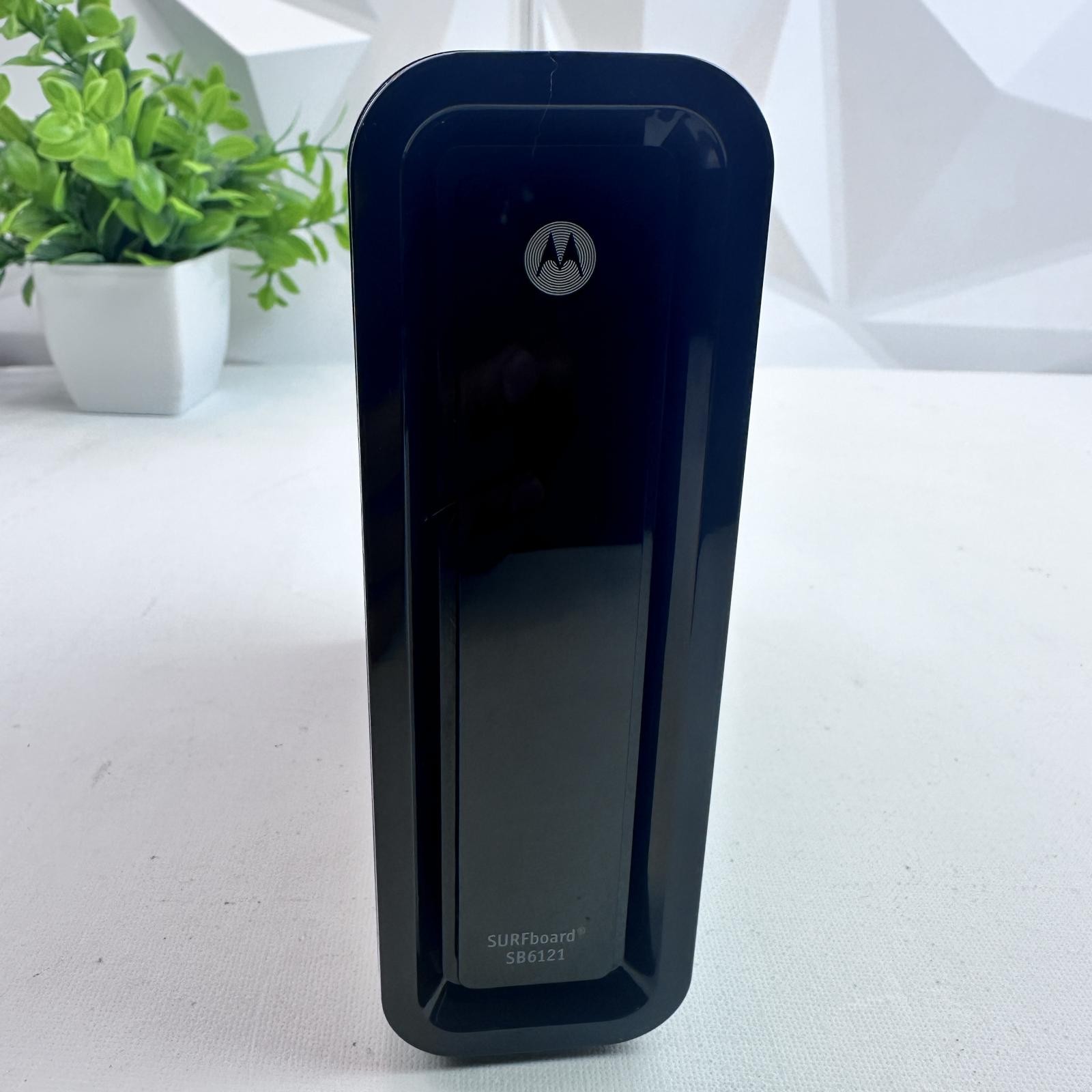 Motorola SURFboard SB6121 DOCSIS 3.0 Cable Modem – High-Speed Internet