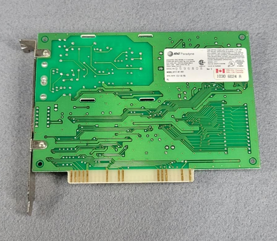 Modem, ISA, F-1114HV/R6, Model 3711-B1-001 AT&T Paradyne 1995 Vintage